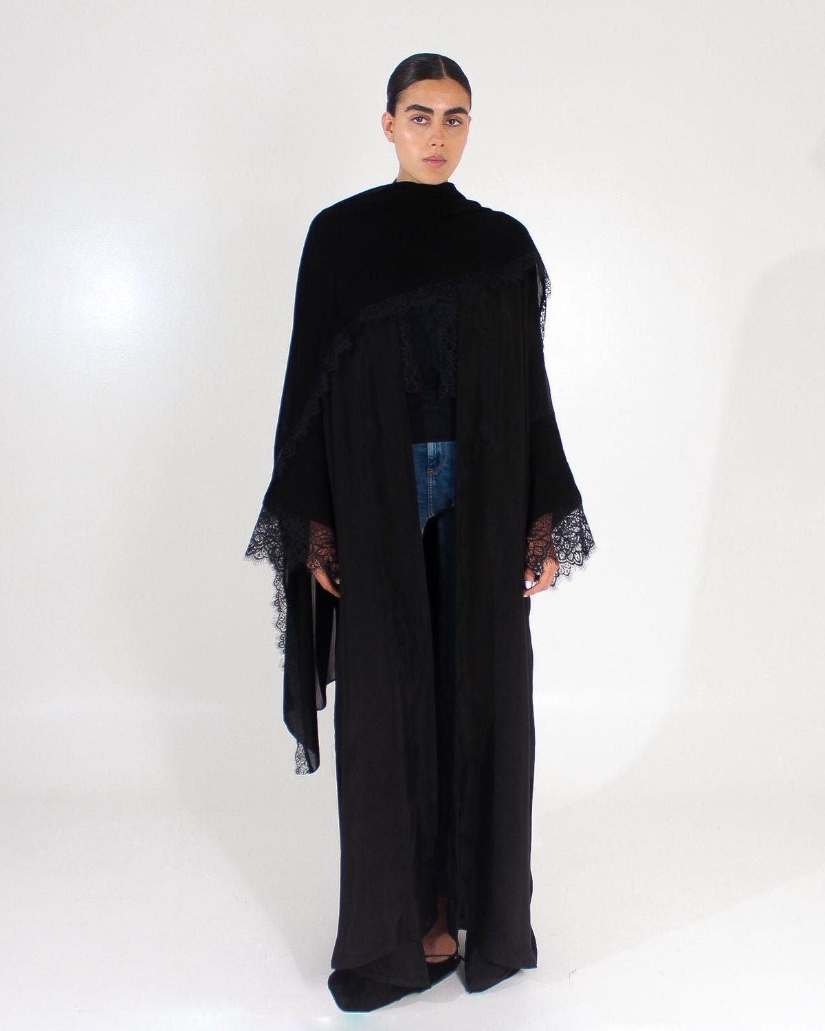 COBRA SILK WITH LACE ABAYA - ASDAF LINE - MIRA Y MANO