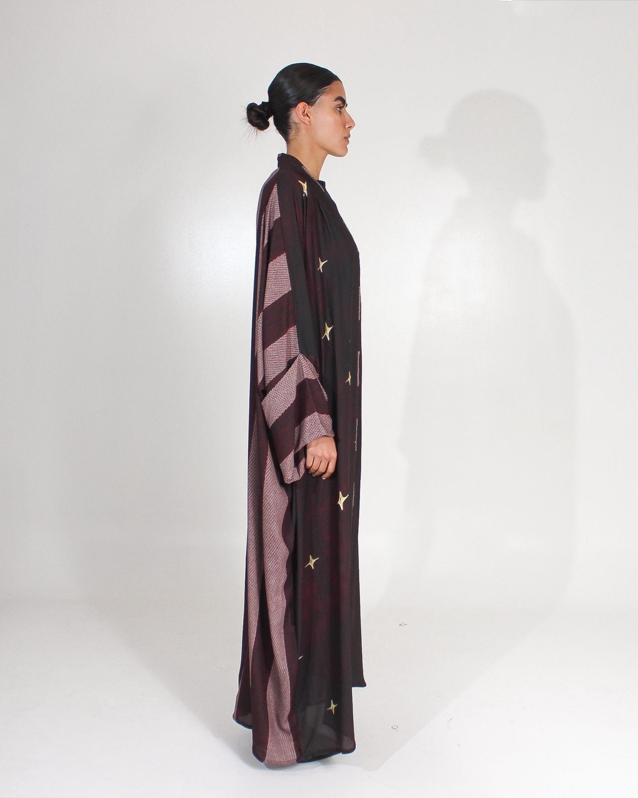 STARS OF PRINTING ABAYA - ASDAF LINE - MIRA Y MANO