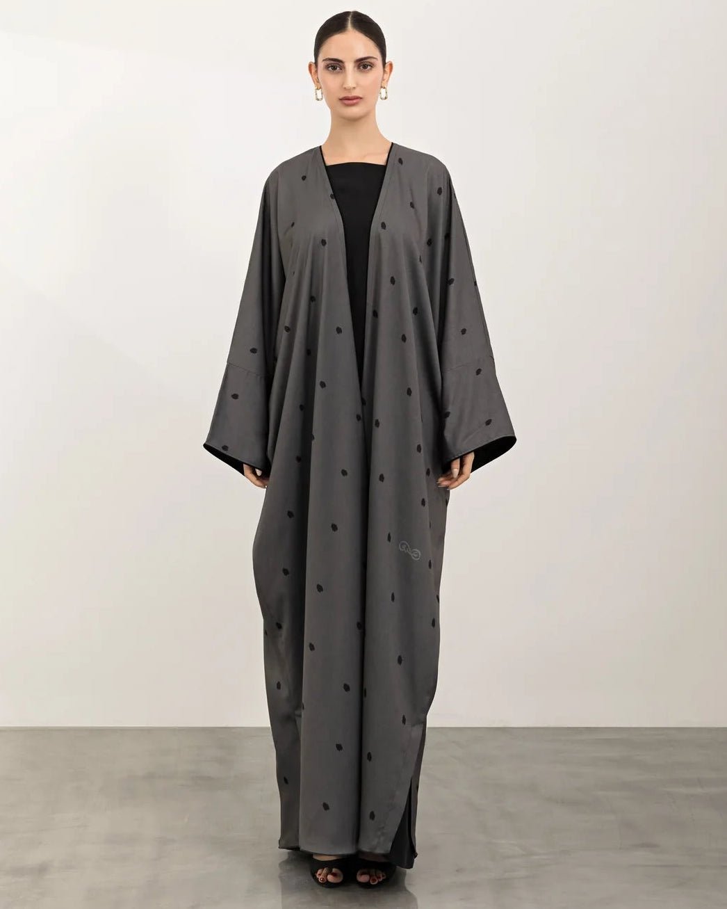 A26-13 – Dark Slate Gray Silk Abaya - ASL - MIRA Y MANO