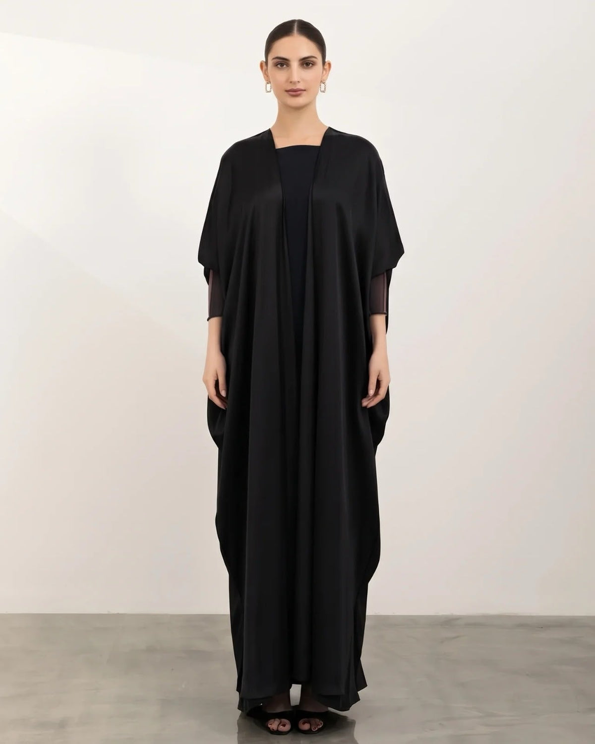 A26-28 - Black Silk Abaya - ASL - MIRA Y MANO