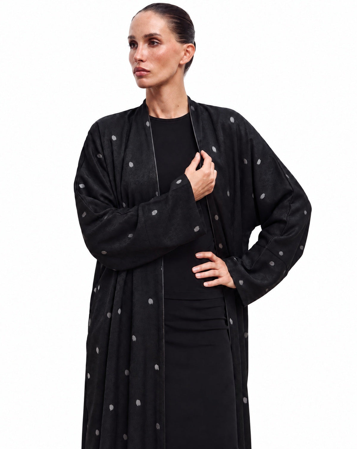 A26-29 - Black Silk Abaya - ASL - MIRA Y MANO