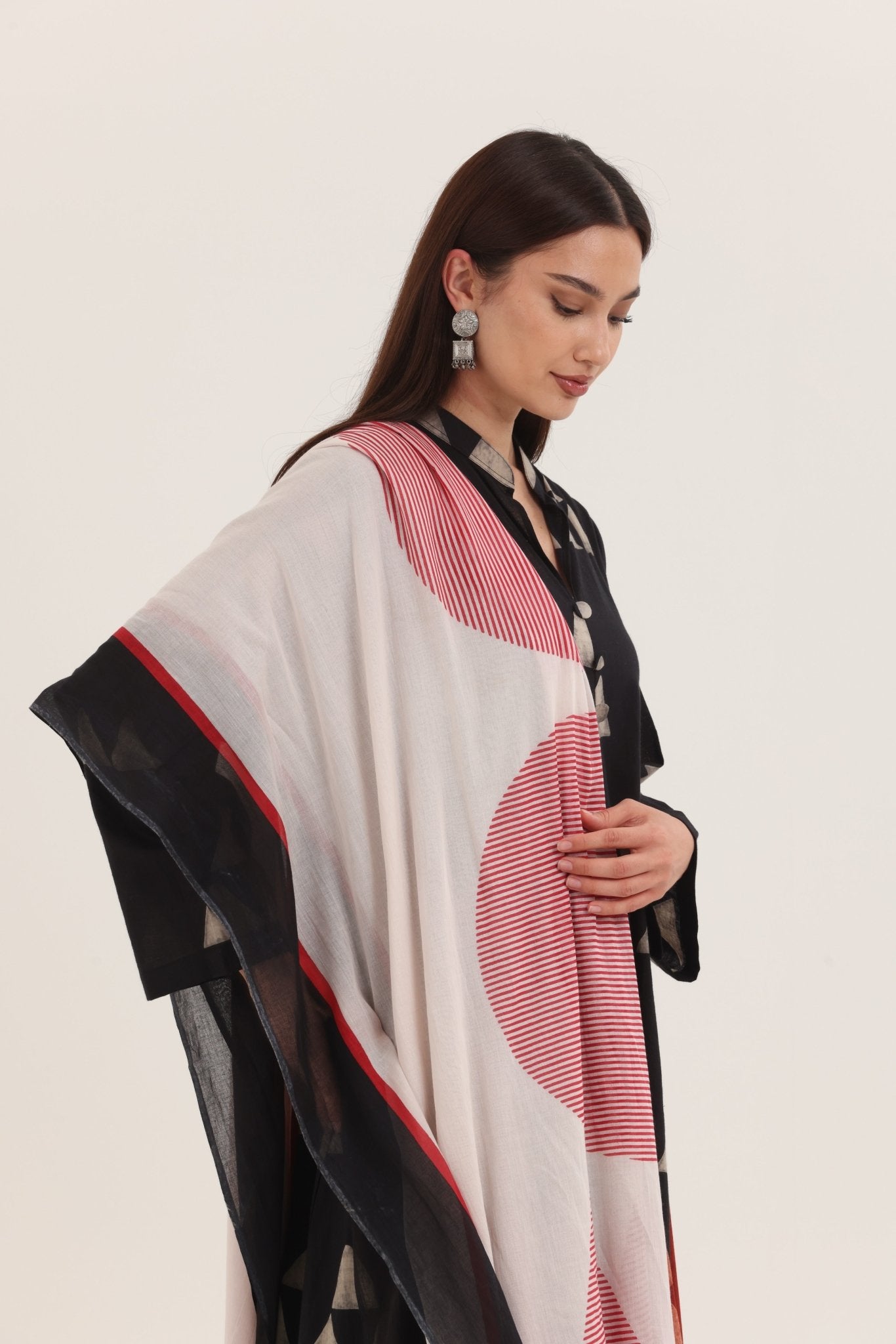 RE26 - J01 JALABIAH - BAIT ALDANTELLE - MIRA Y MANO