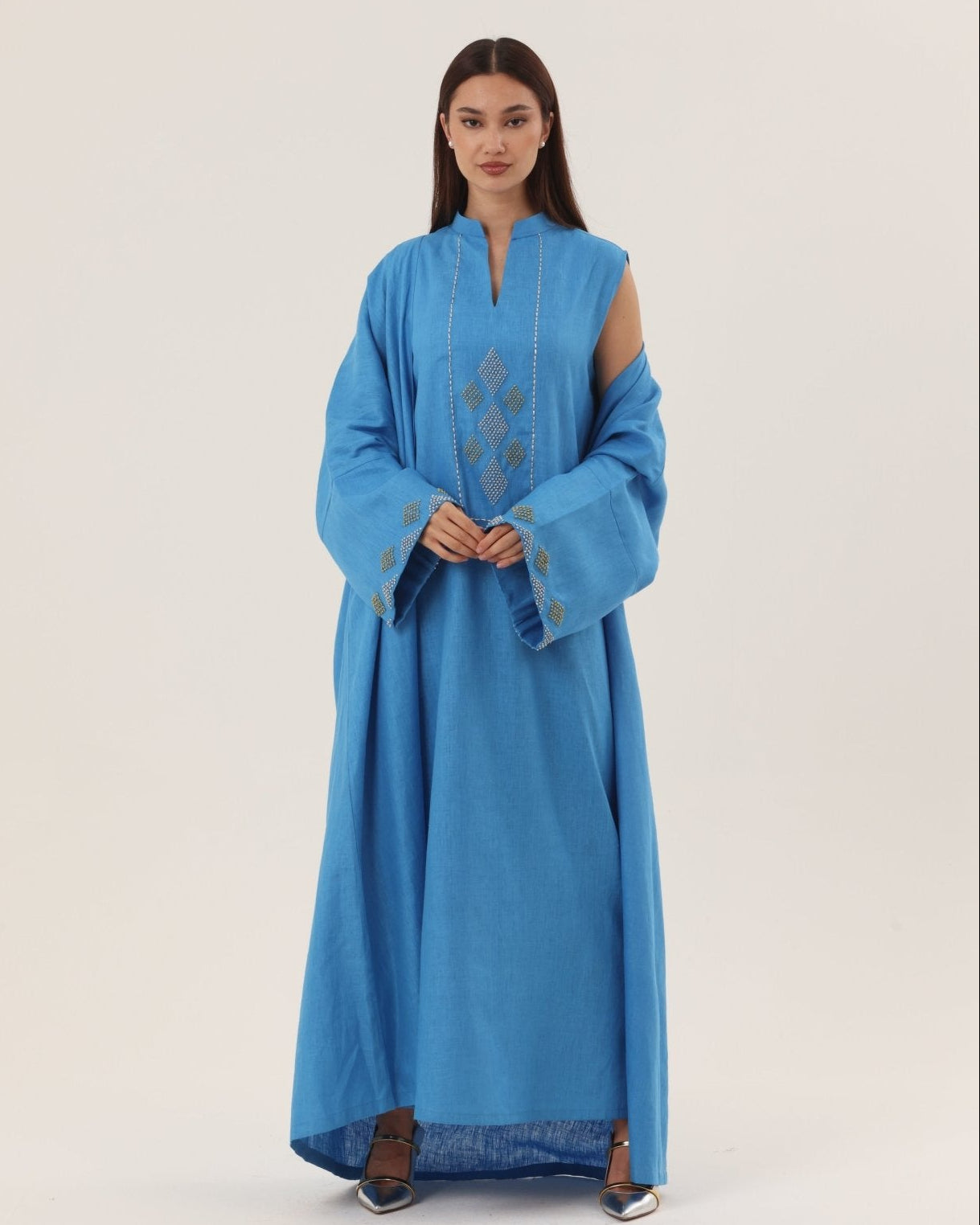 RE26 - J10 - BL ABAYA SET - BAIT ALDANTELLE - MIRA Y MANO