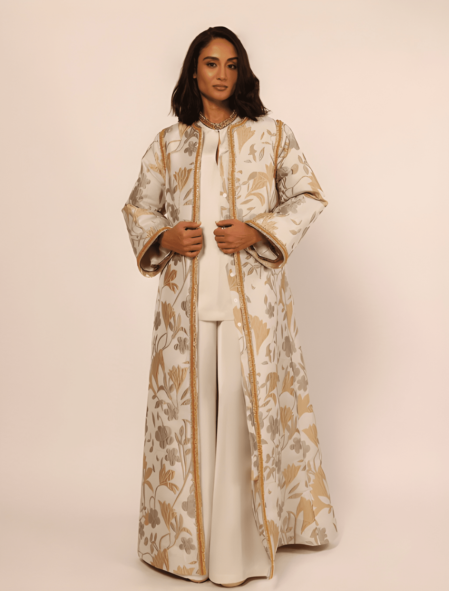 SS26 - 21WT - AZIZA ABAYA - BARUNI - MIRA Y MANO