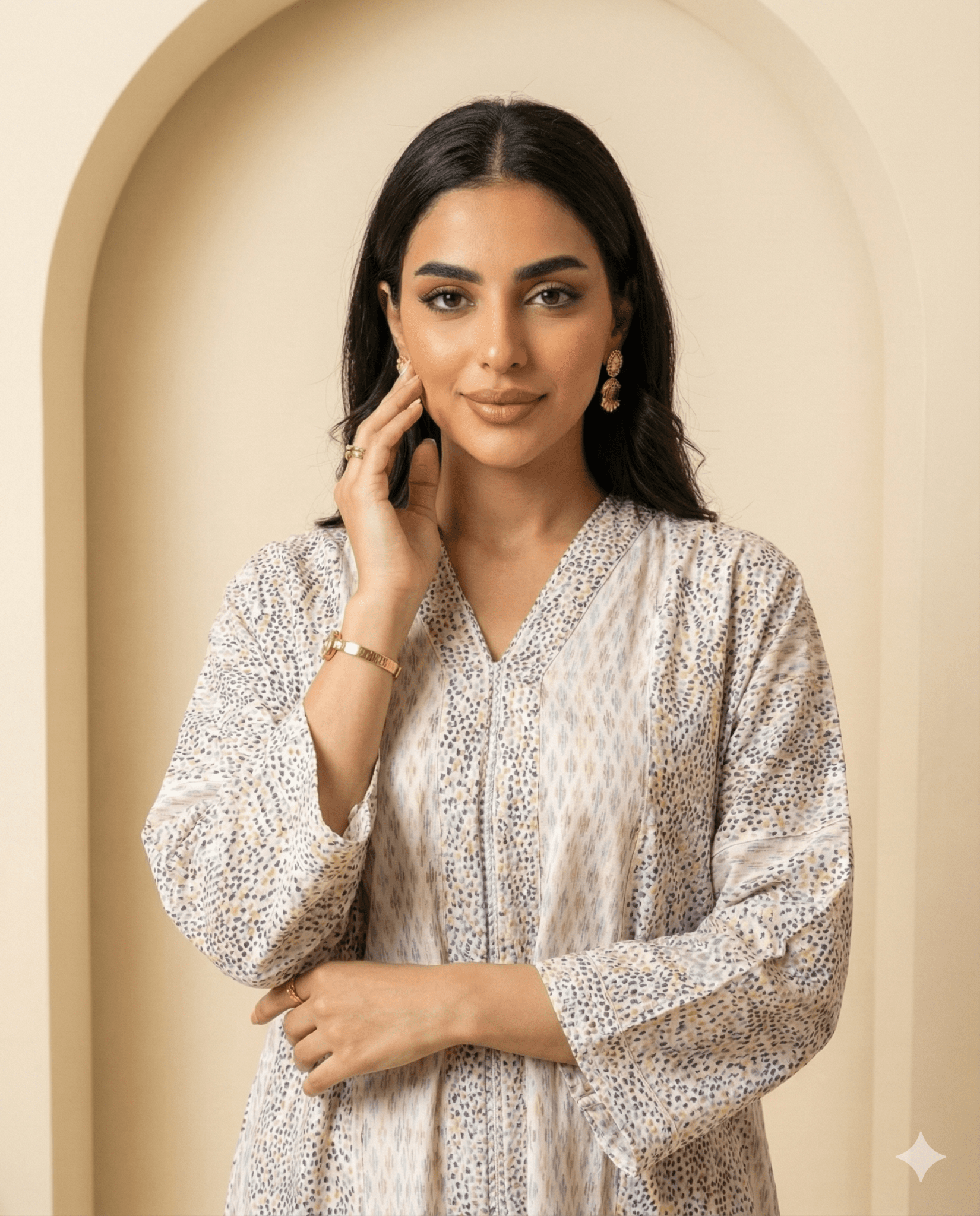 715 - SB - I18 JALABIAH - BEENAS - MIRA Y MANO