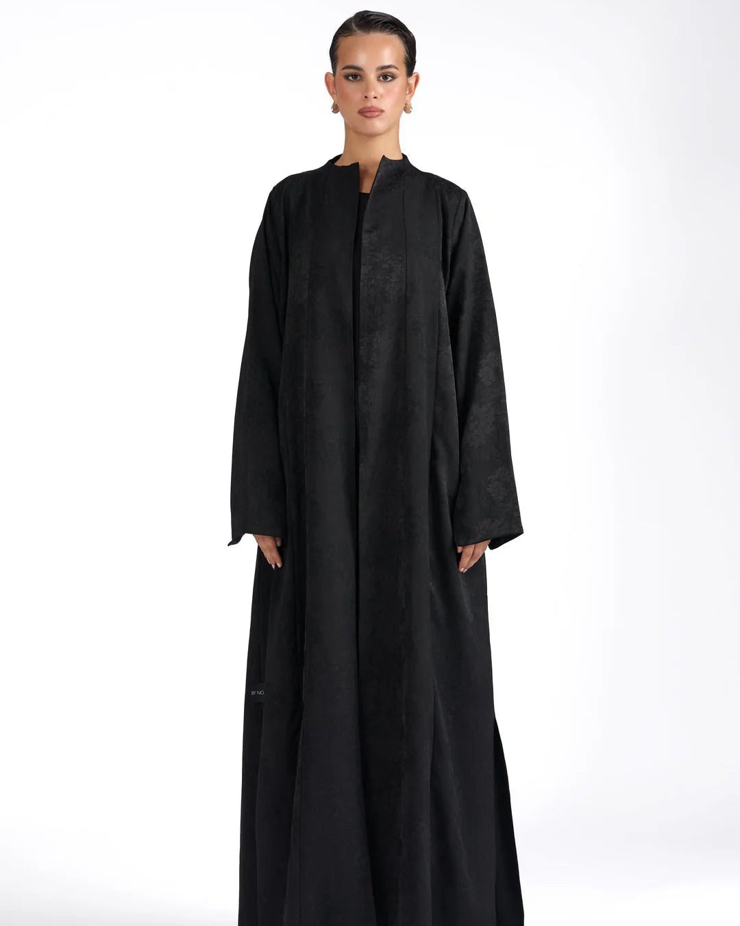ALBA BLACK ABAYA - BY NOUF - MIRA Y MANO
