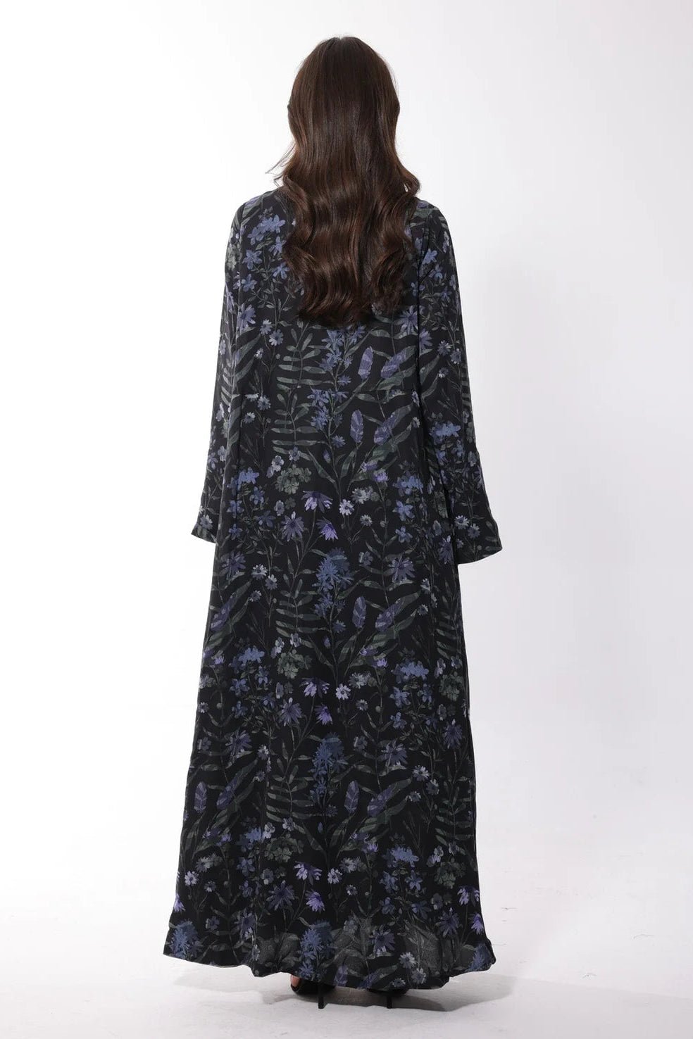 ELARA ABAYA - BY NOUF - MIRA Y MANO