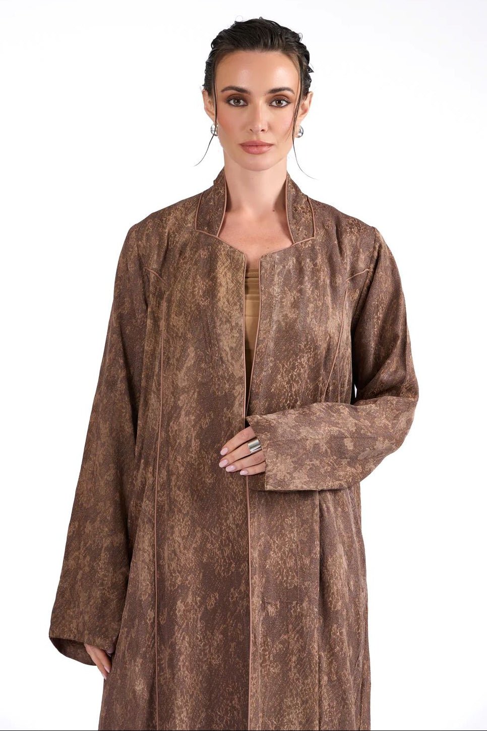 MARIS ABAYA - BY NOUF - MIRA Y MANO