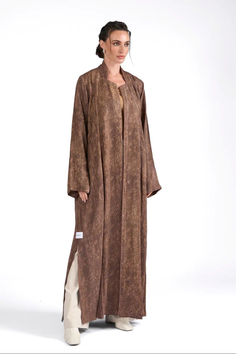 MARIS ABAYA - BY NOUF - MIRA Y MANO