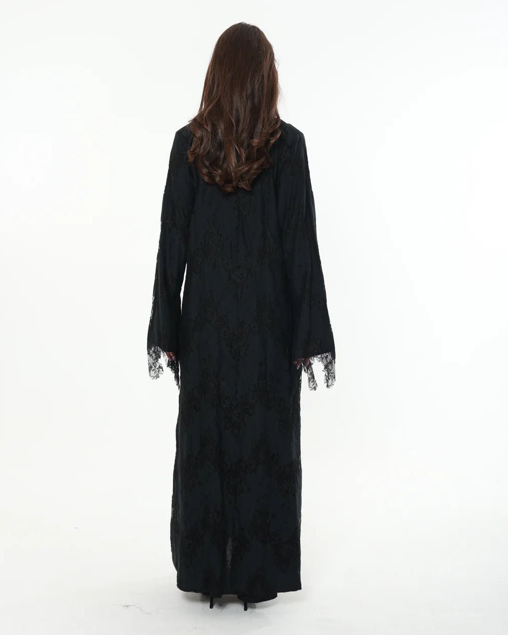 MIDNIGHT LACE ABAYA - BY NOUF - MIRA Y MANO