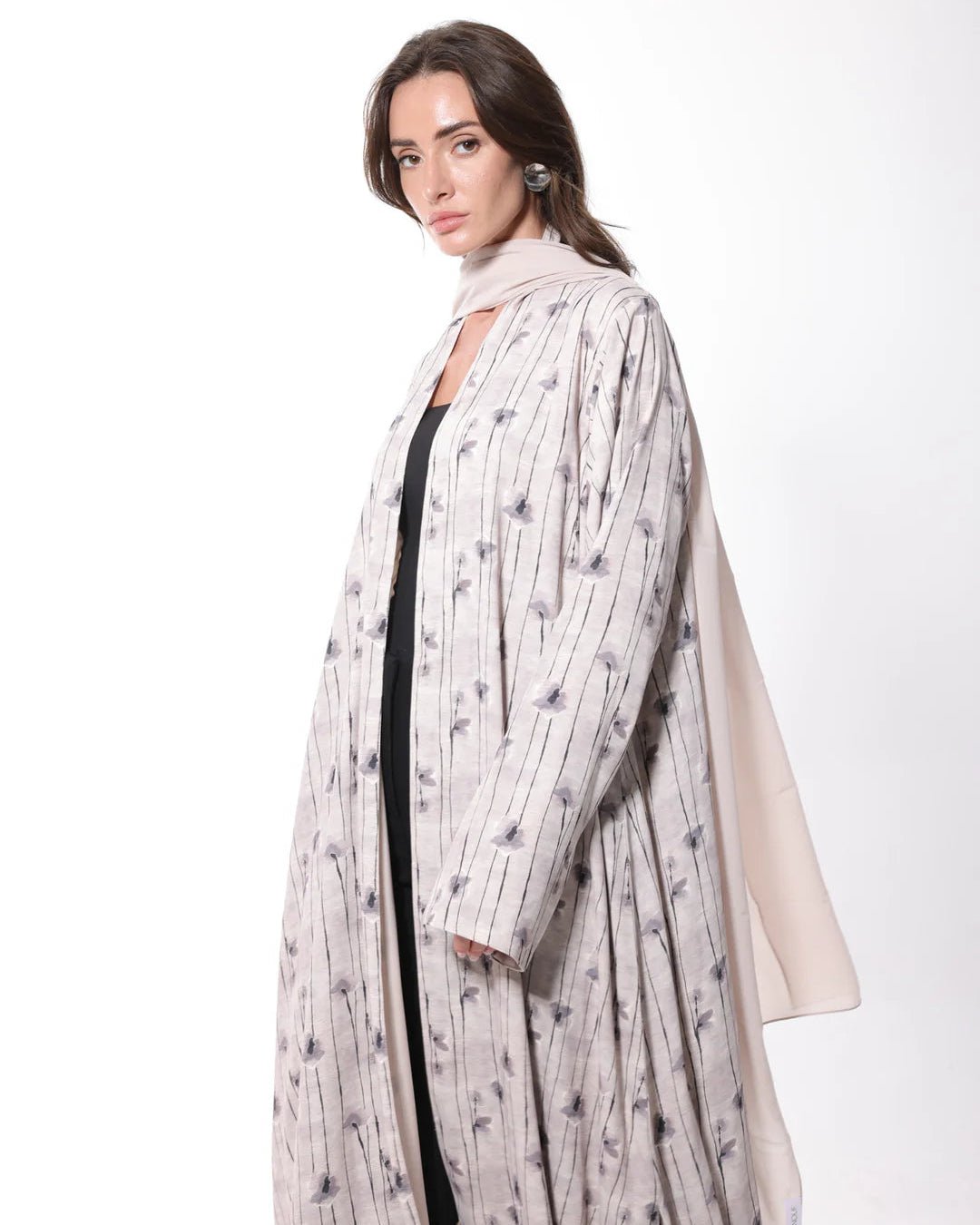 RIHANA ABAYA - BY NOUF - MIRA Y MANO