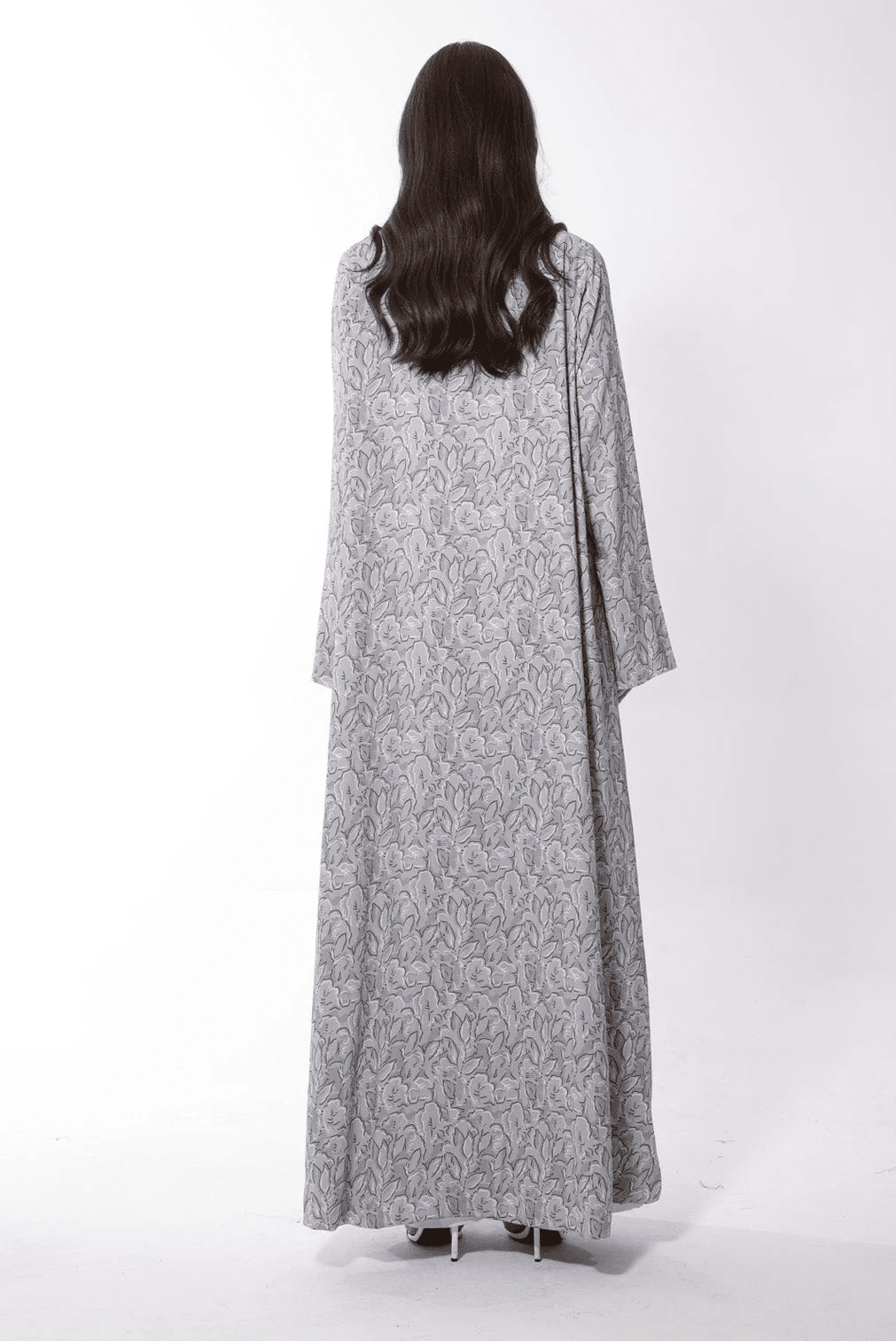 RUSYA ABAYA - BY NOUF - MIRA Y MANO