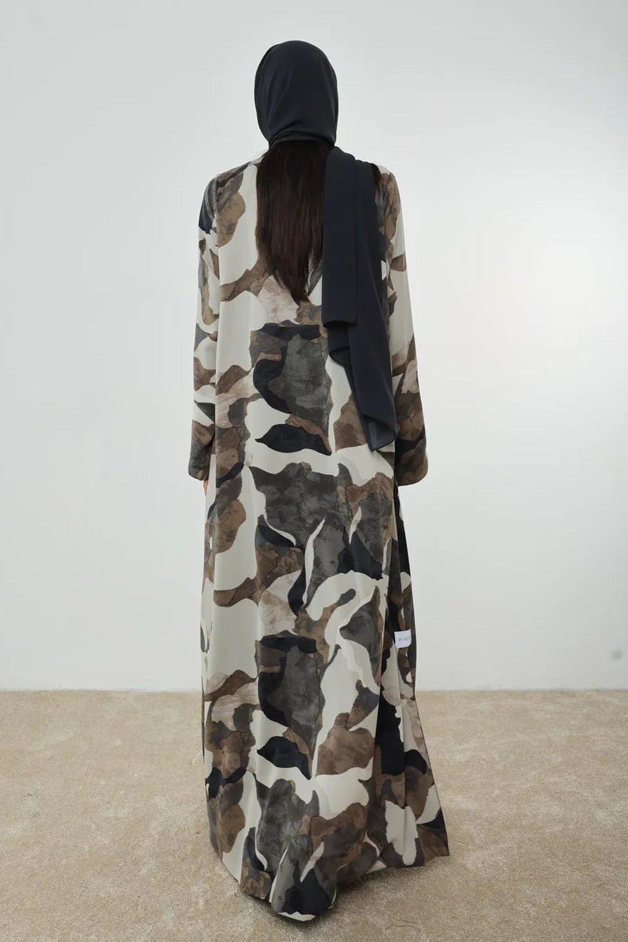 SANDSTONE ABAYA - BY NOUF - MIRA Y MANO