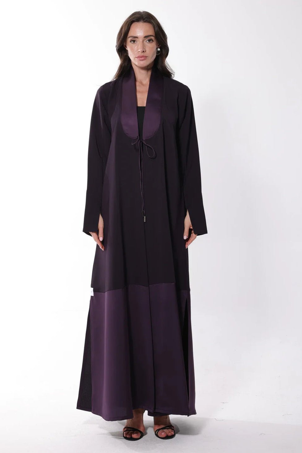 SAVRA ABAYA - BY NOUF - MIRA Y MANO