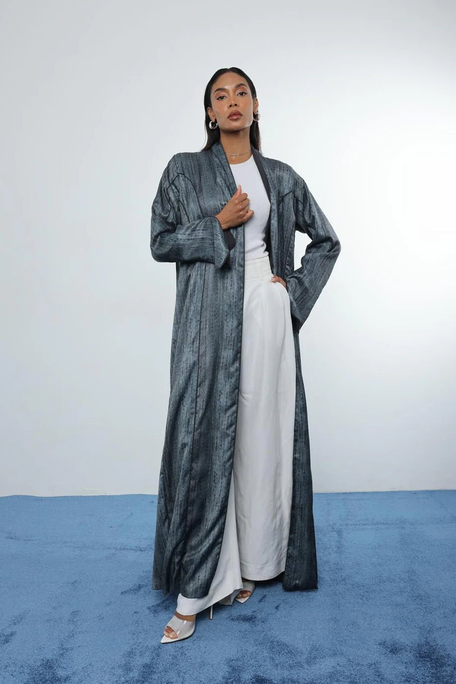 SERENE ABAYA - BY NOUF - MIRA Y MANO