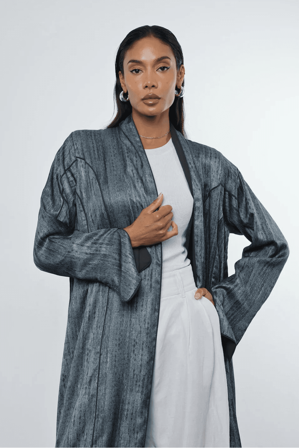 SERENE ABAYA - BY NOUF - MIRA Y MANO