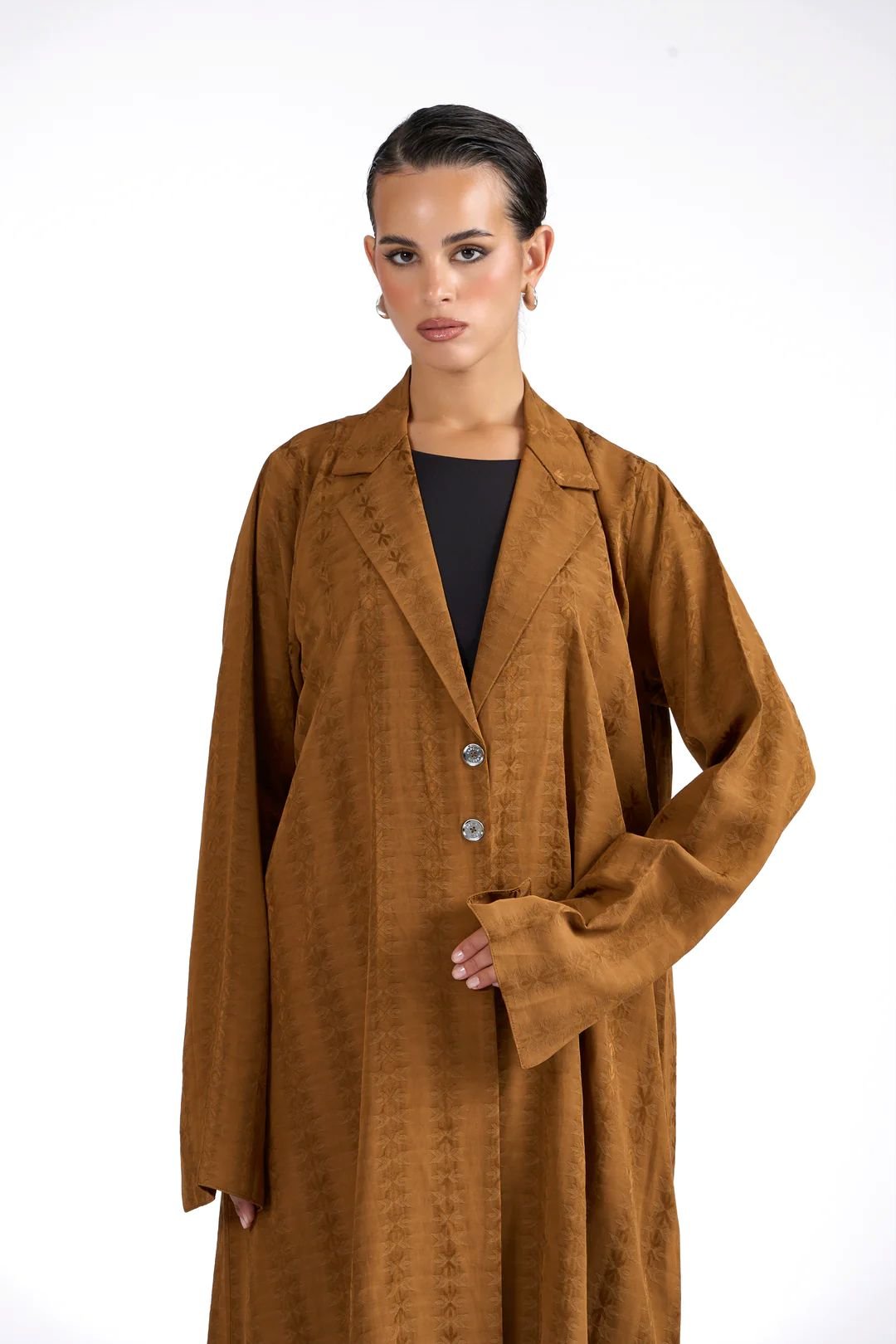 SIA MUSTARD ABAYA - BY NOUF - MIRA Y MANO