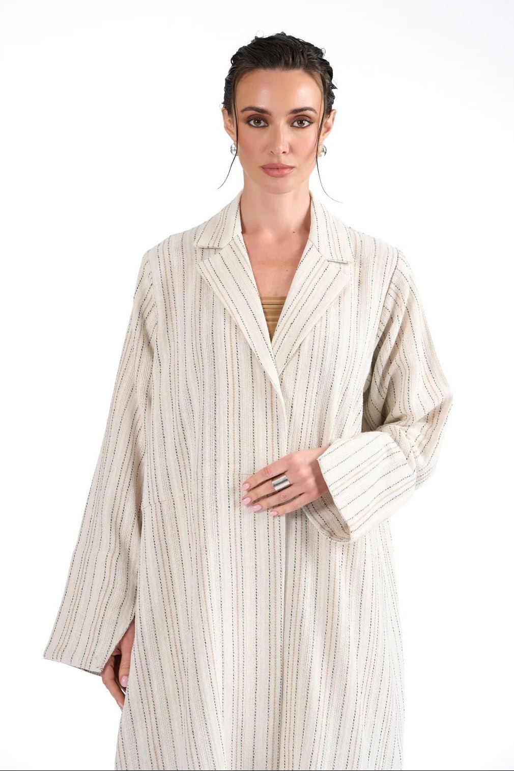 VELIA ABAYA - BY NOUF - MIRA Y MANO