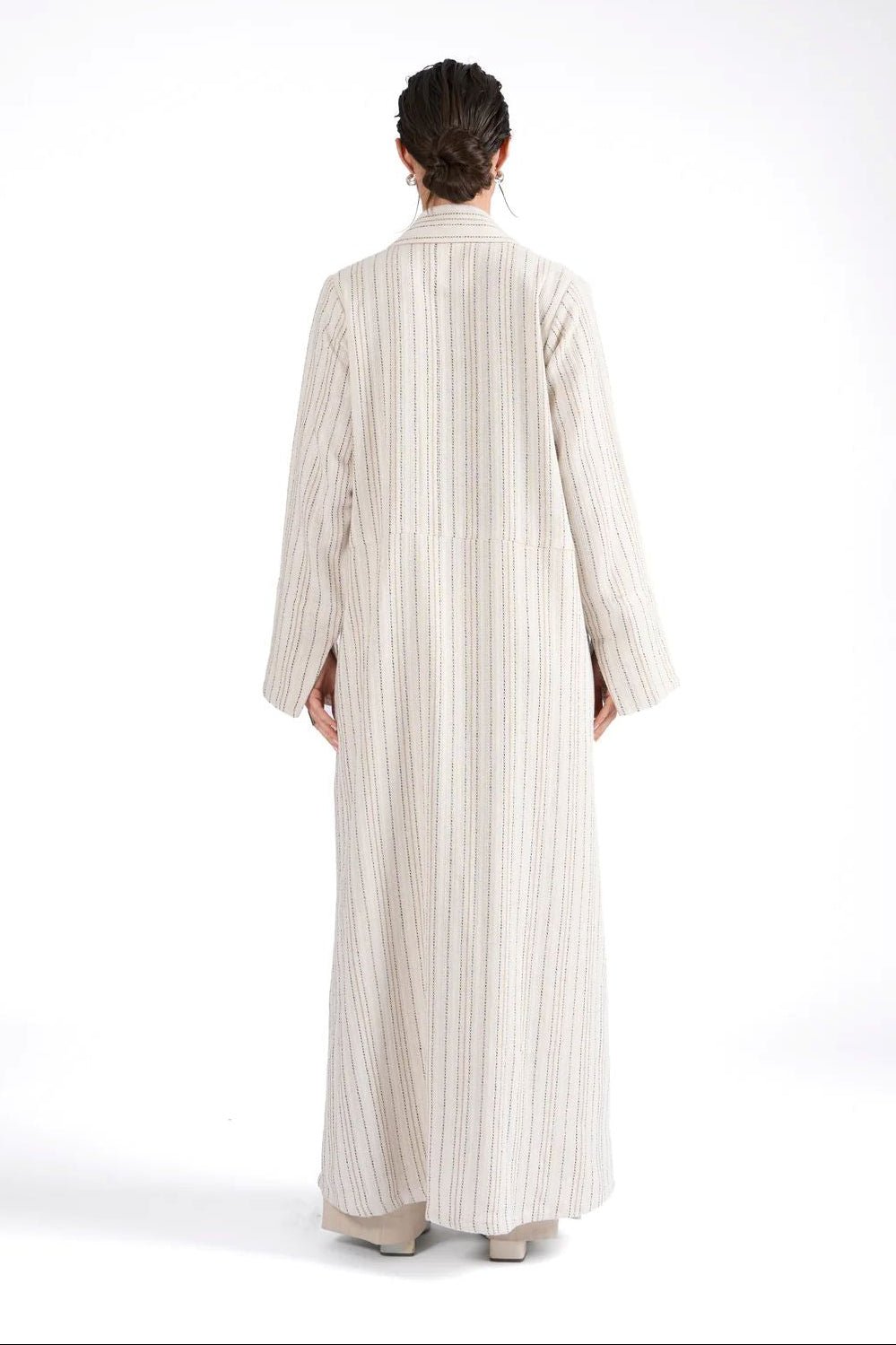 VELIA ABAYA - BY NOUF - MIRA Y MANO