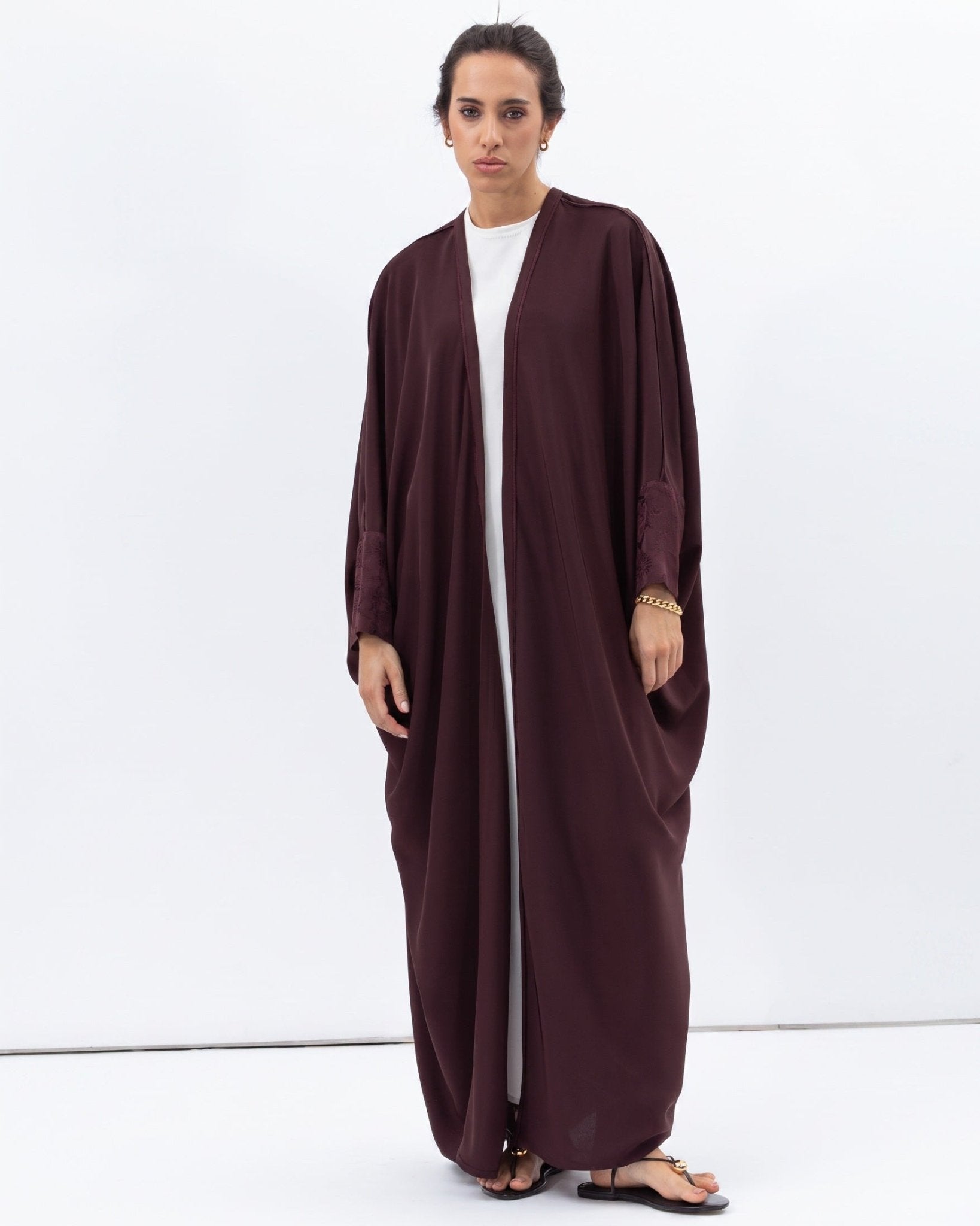 AB-BF-BRG – Burgundy Crepe Abaya - CHIKA - MIRA Y MANO