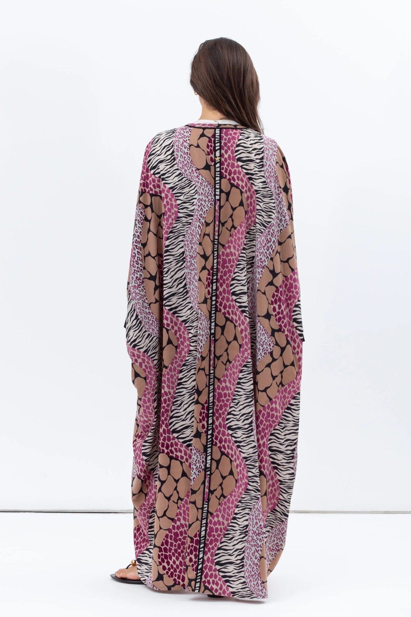 AB-BF-MP-BD ABAYA - CHIKA - MIRA Y MANO