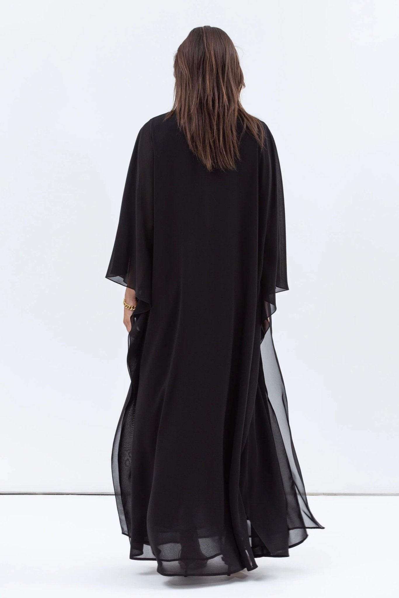 AB-FL-2LYR-CHKBLK ABAYA - CHIKA - MIRA Y MANO