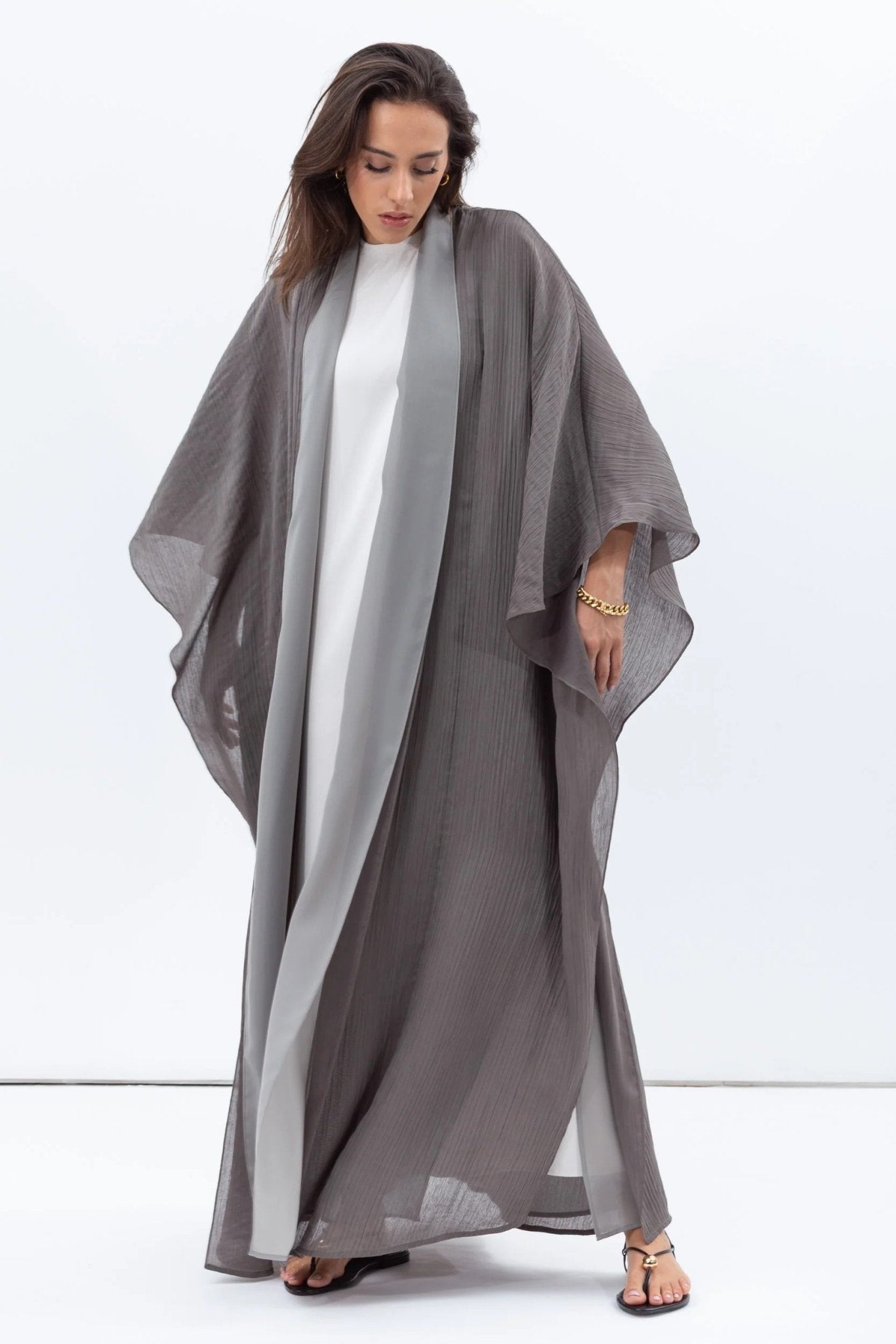 AB - FL - 2LYR - OLVGRN ABAYA - CHIKA - MIRA Y MANO