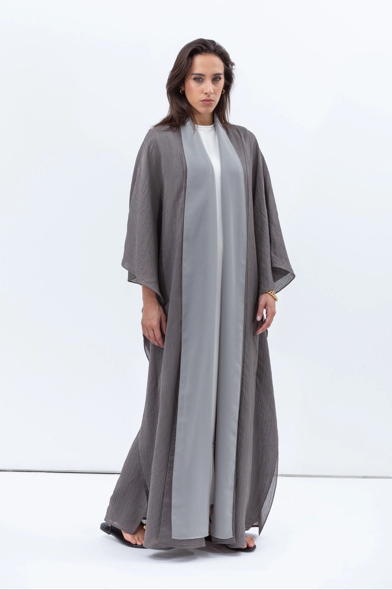 AB - FL - 2LYR - OLVGRN ABAYA - CHIKA - MIRA Y MANO