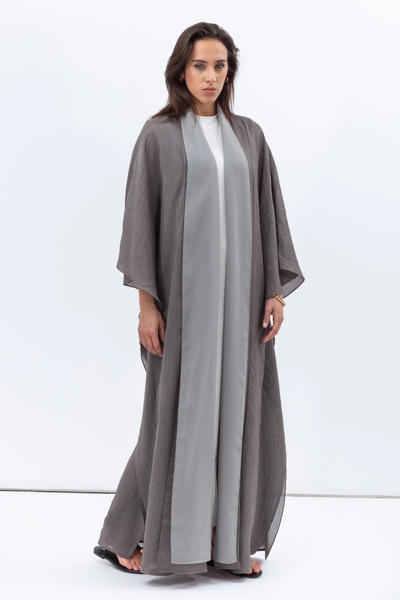 AB - FL - 2LYR - OLVGRN ABAYA - CHIKA - MIRA Y MANO