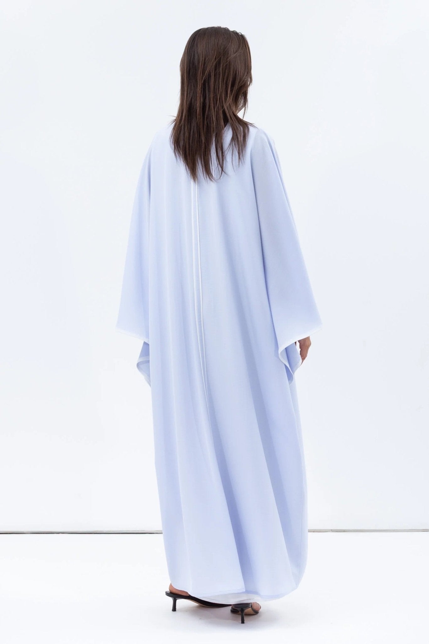 AB - FL - LBL - WP ABAYA - CHIKA - MIRA Y MANO