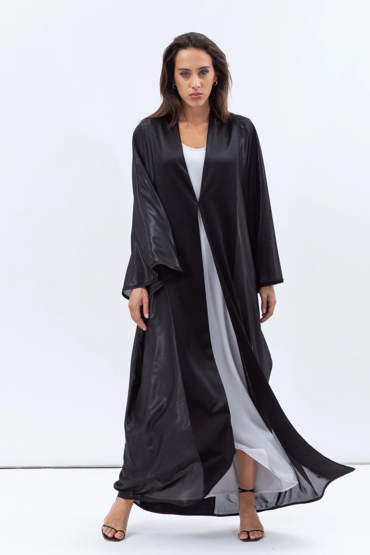 AB - FL - MTCBLK - BS ABAYA - MIRA Y MANO