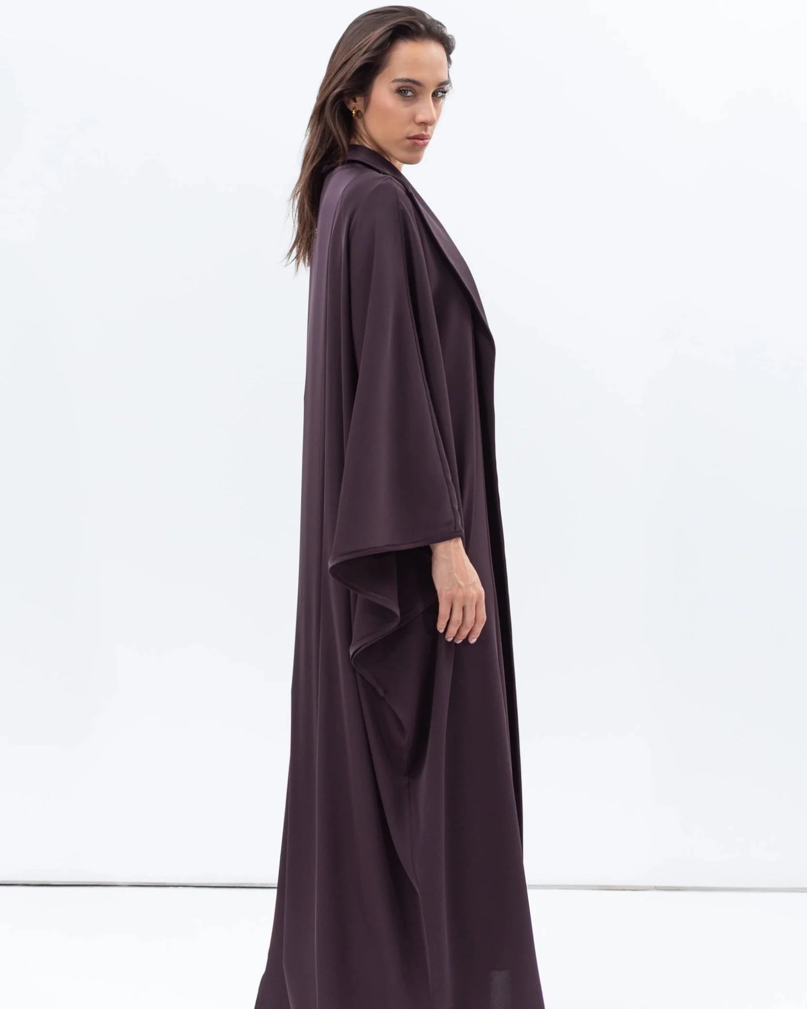 AB-FL-SL-DP ABAYA - CHIKA - MIRA Y MANO