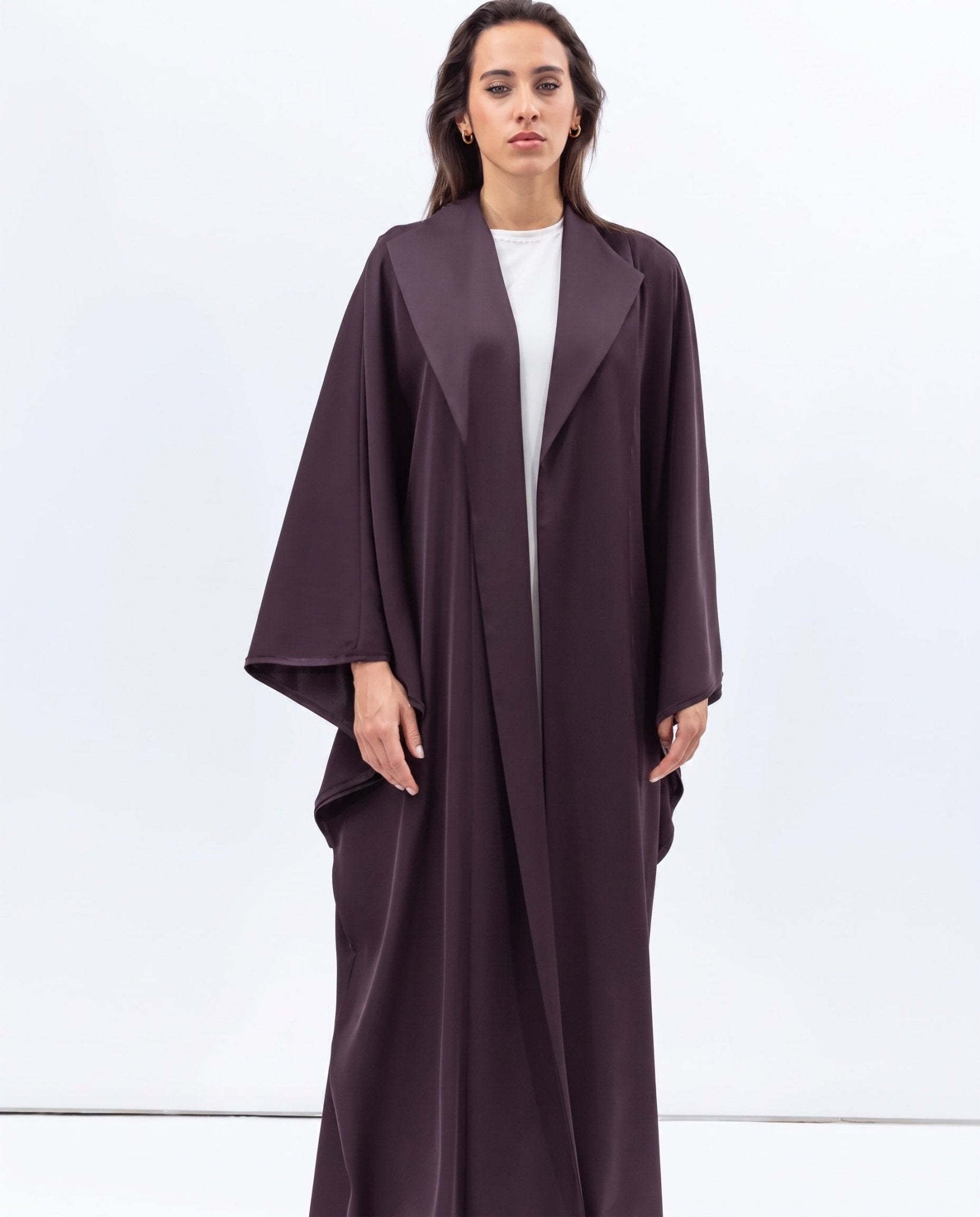 AB-FL-SL-DP – Deep Plum Abaya - CHIKA - MIRA Y MANO