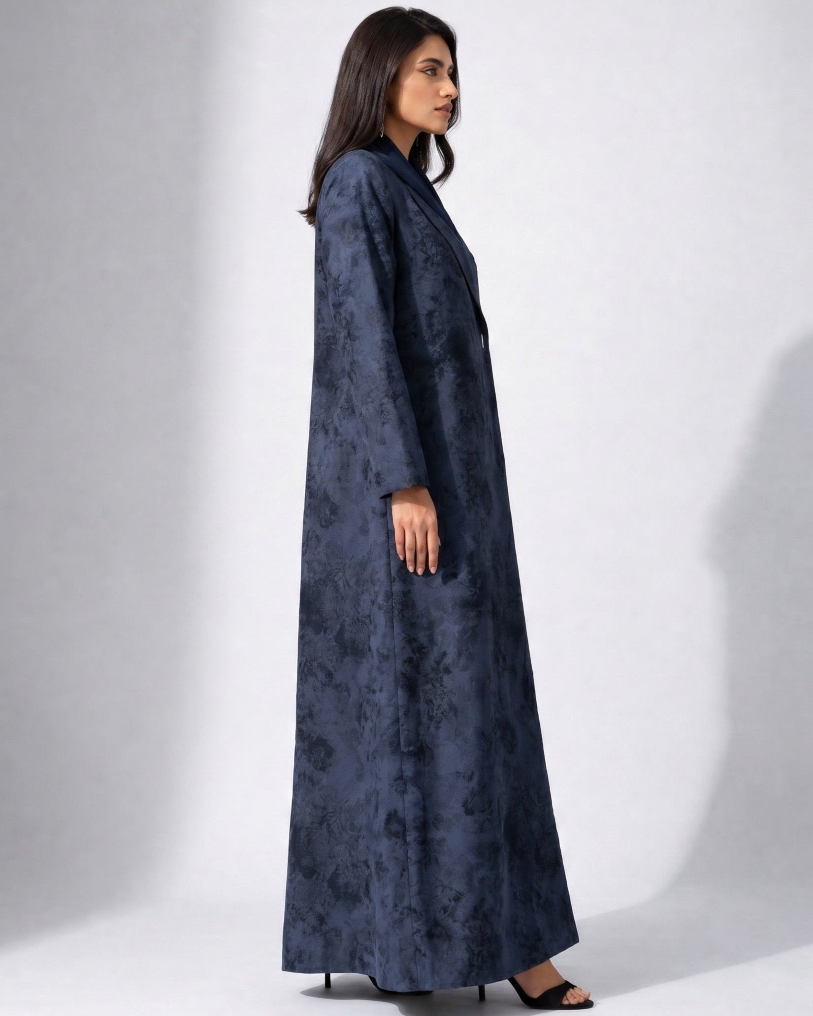 AB - J - ASM - C - NAVY ABAYA - CHIKA - MIRA Y MANO