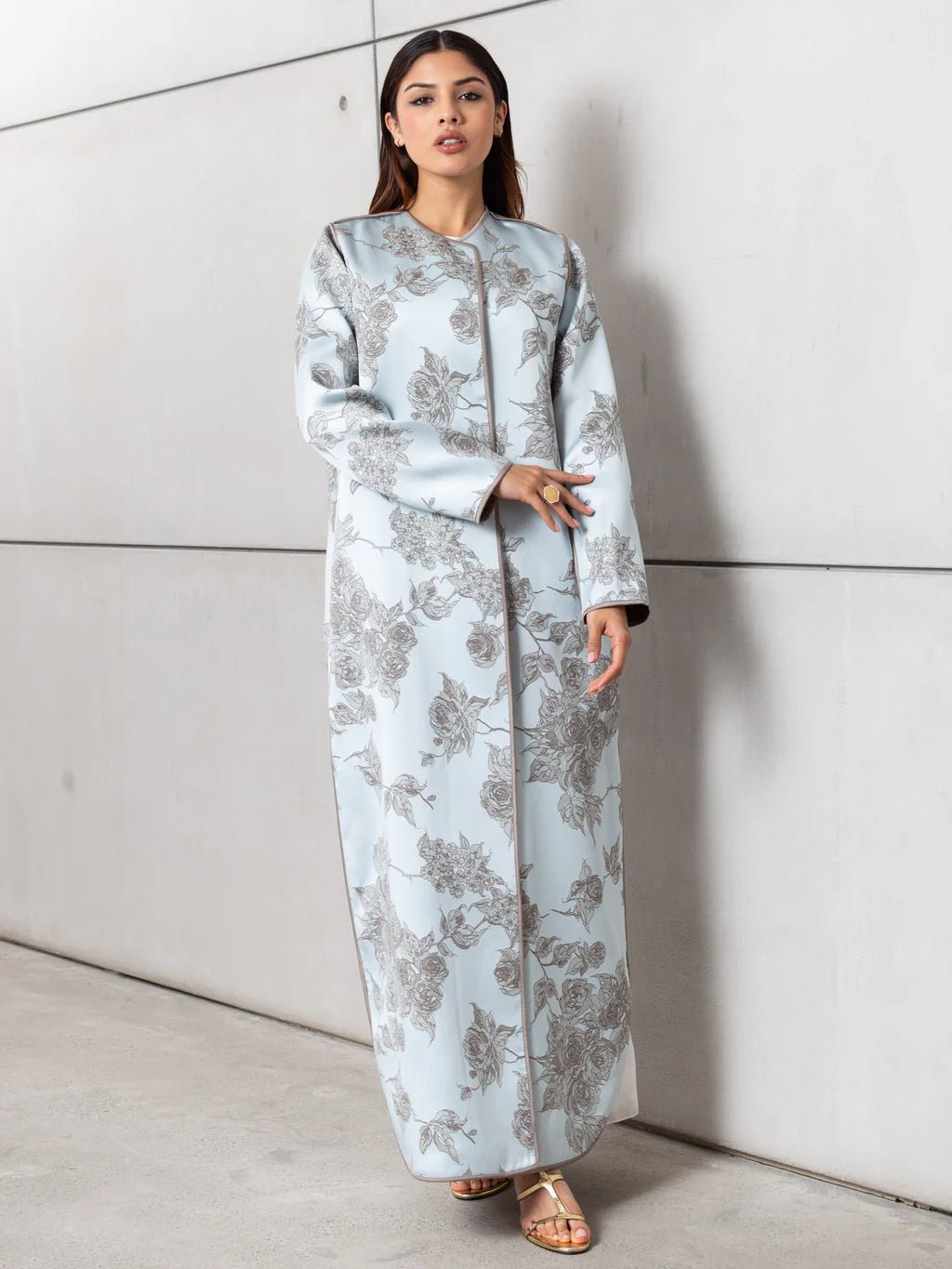 AB - JAC - SBL ABAYA - CHIKA - MIRA Y MANO