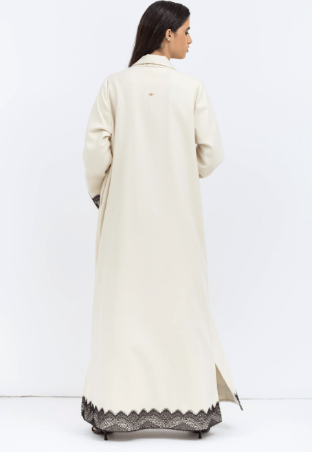 AB - L - W - IV ABAYA - CHIKA - MIRA Y MANO