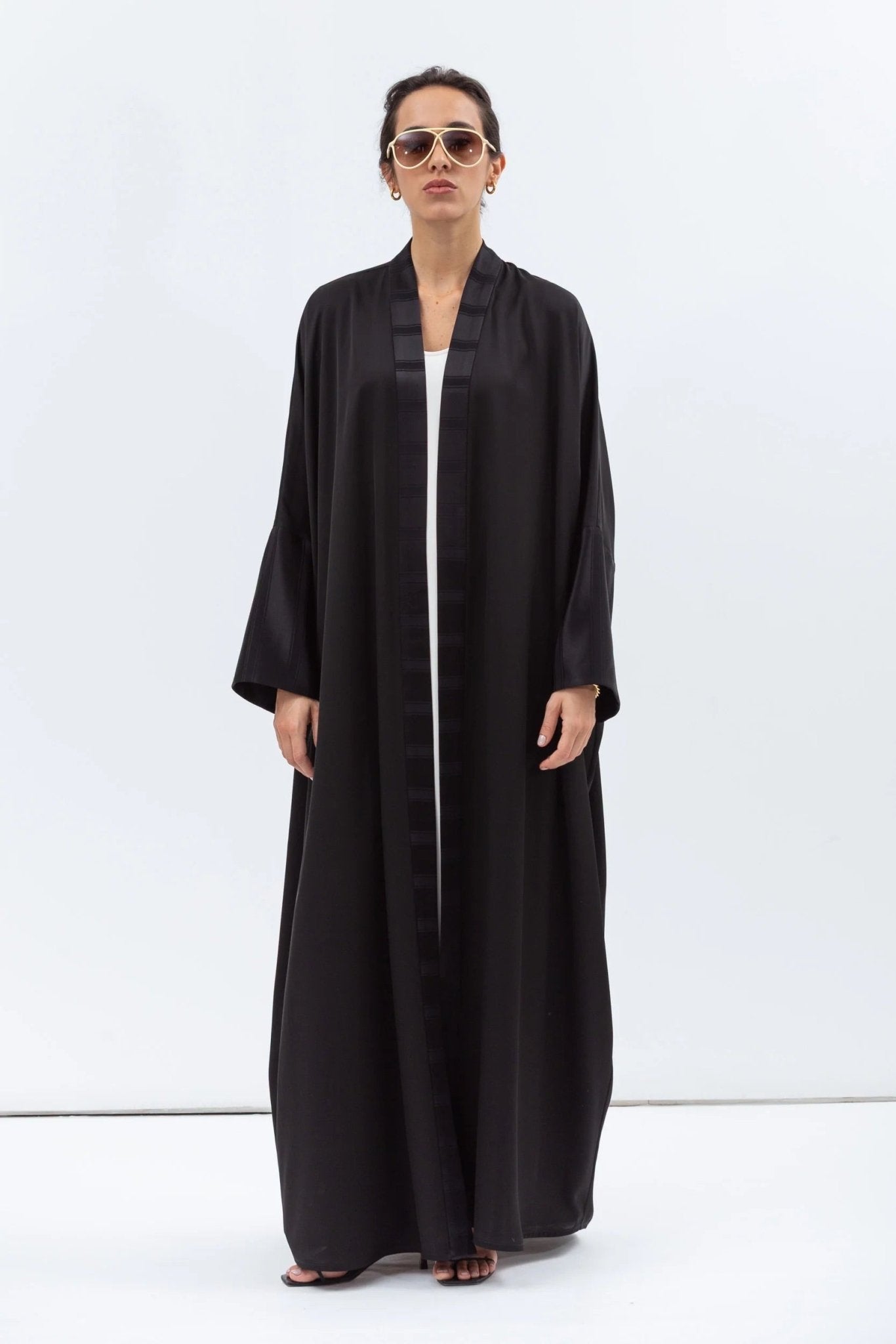 AB - LC - BLK - BSD ABAYA - CHIKA - MIRA Y MANO