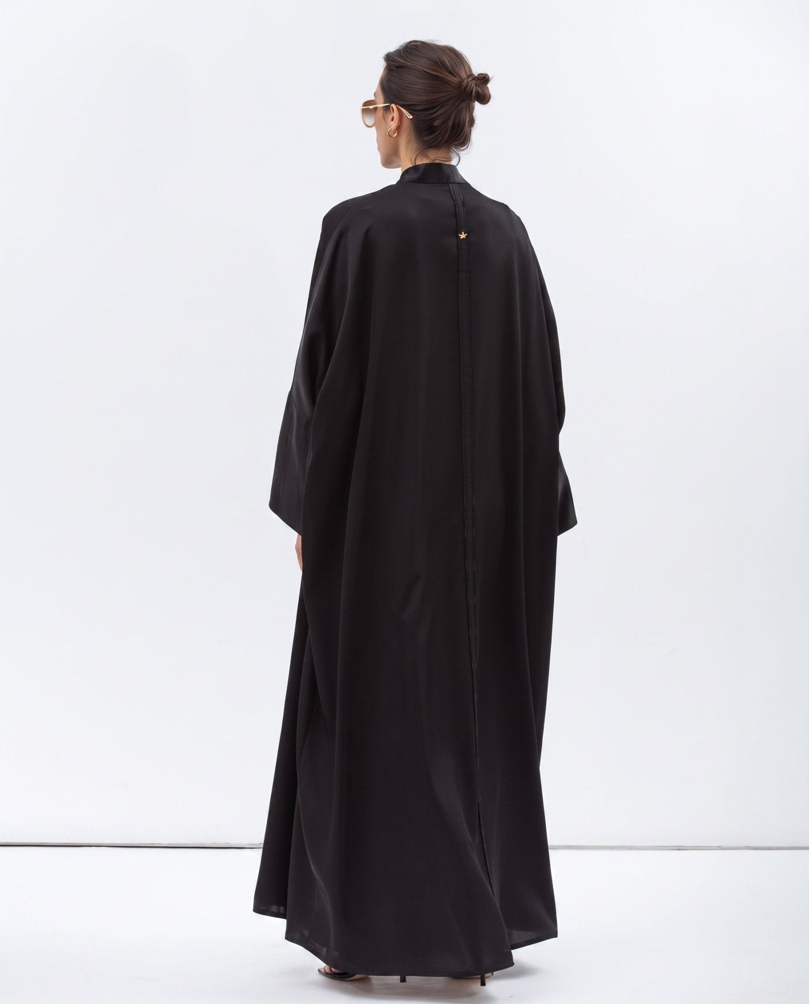 AB-LC-BLK-BSD – Black Crepe Abaya - CHIKA - MIRA Y MANO