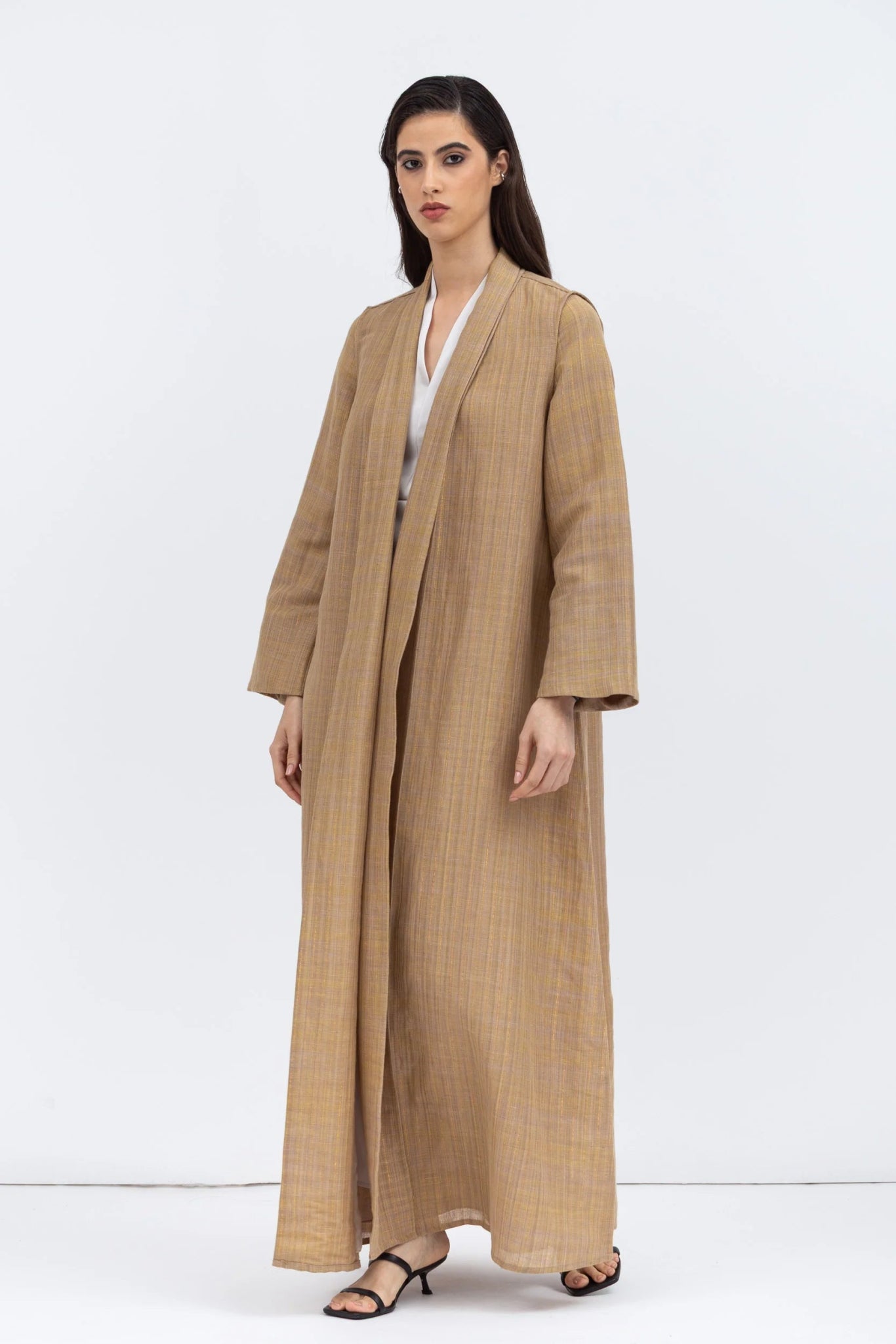 AB - LOO - LI - GLD ABAYA - CHIKA - MIRA Y MANO