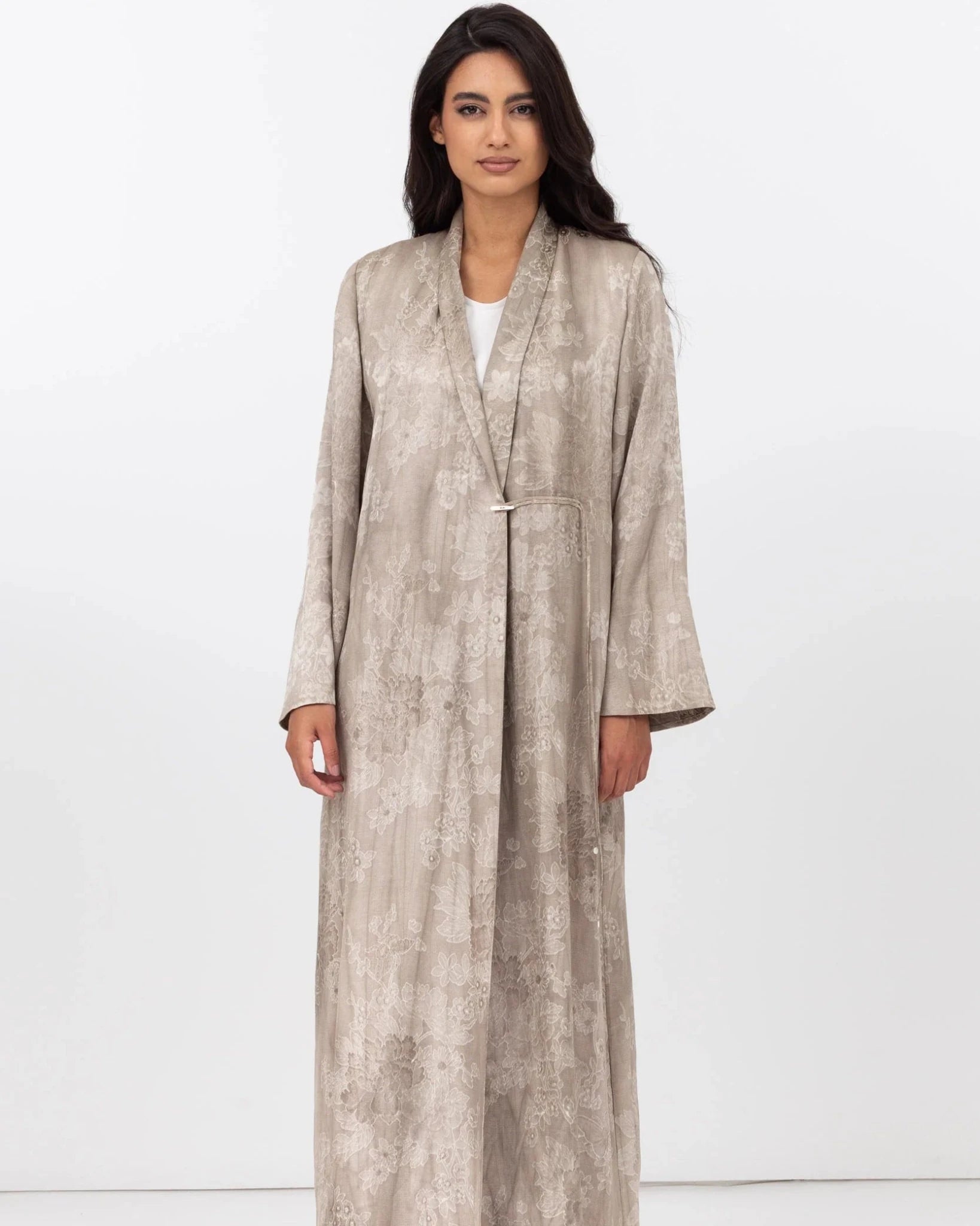 AB-LY-LTGG ABAYA - CHIKA - MIRA Y MANO