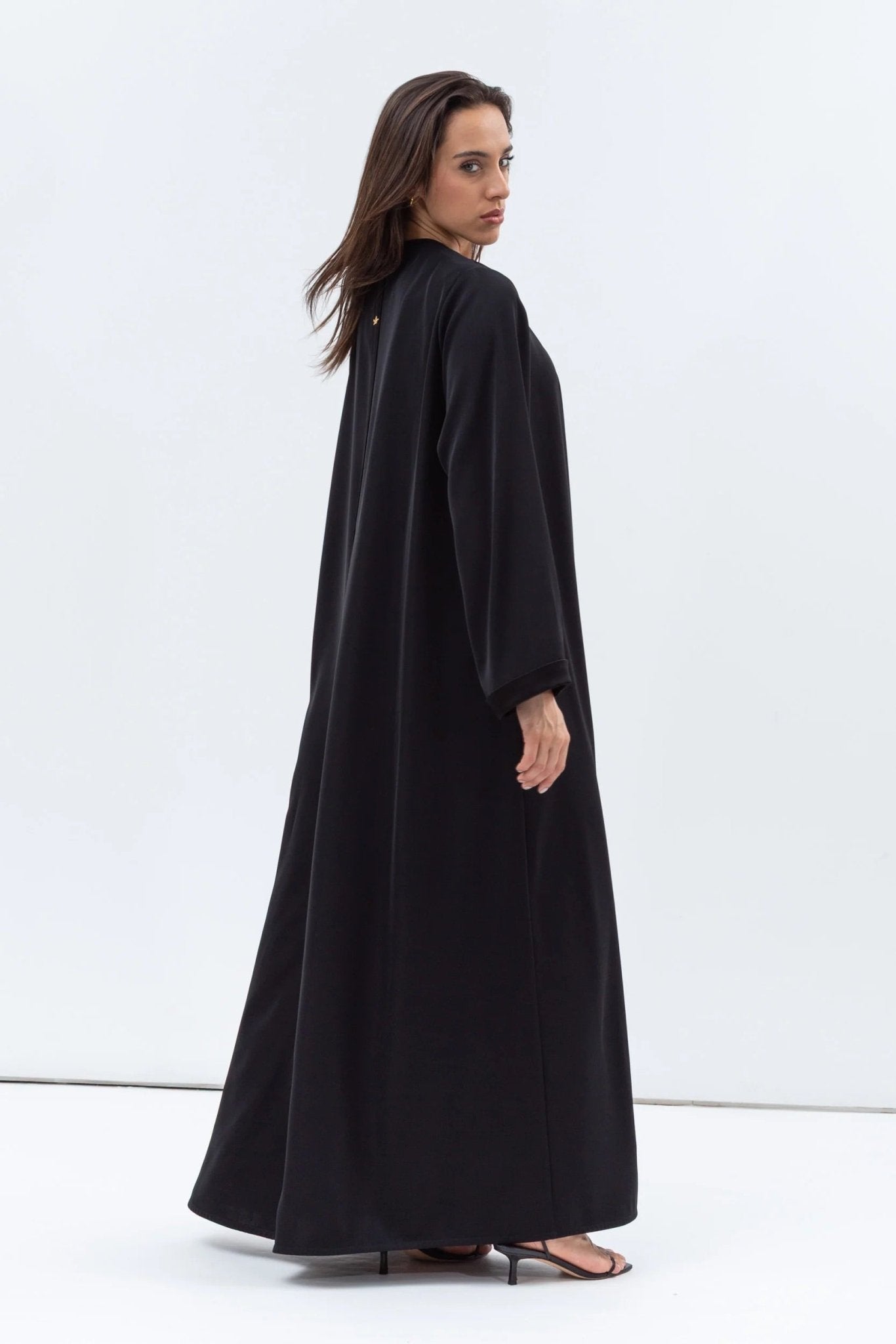 AB - SC - BLKSH - BSD ABAYA - CHIKA - MIRA Y MANO