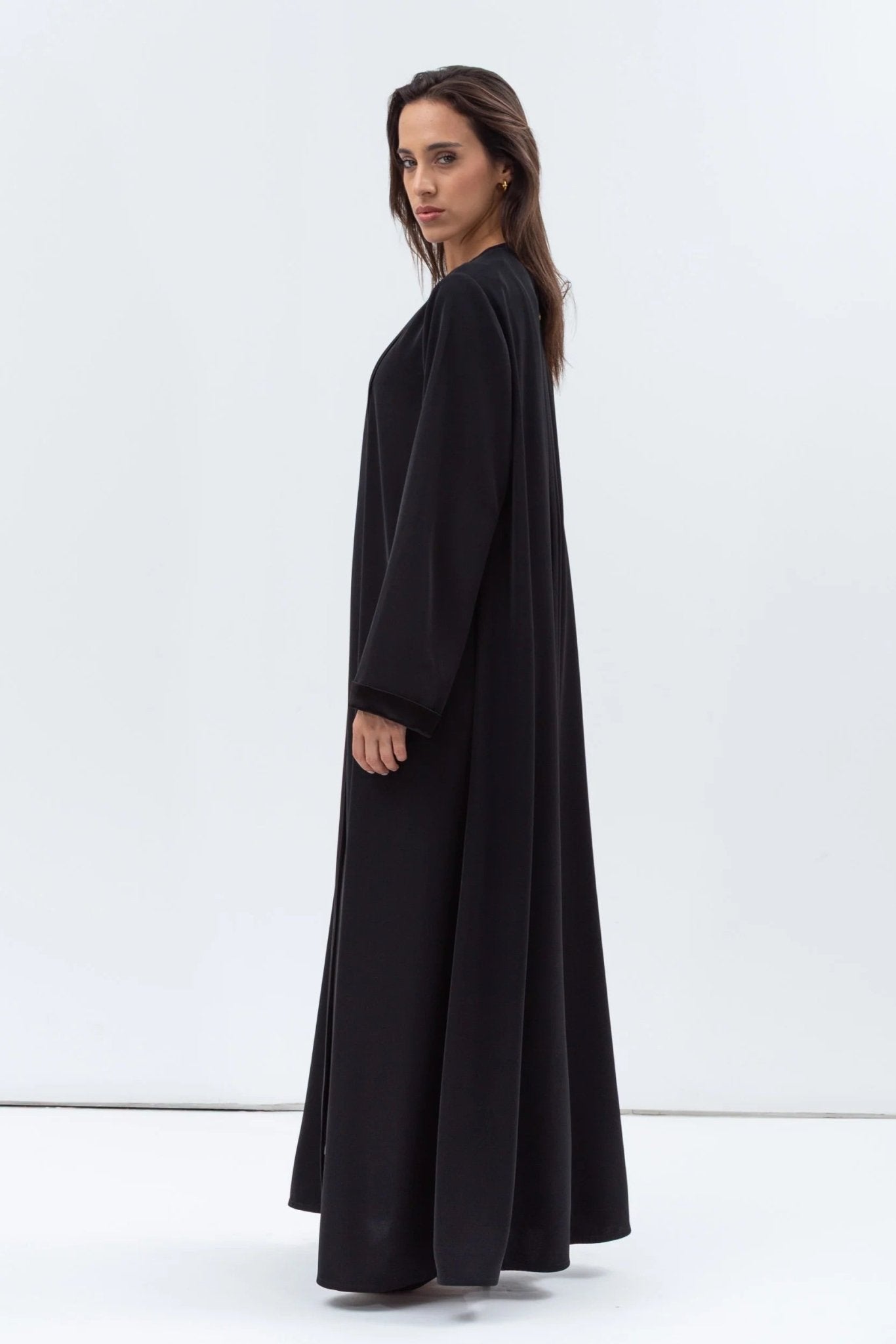AB - SC - BLKSH - BSD ABAYA - CHIKA - MIRA Y MANO