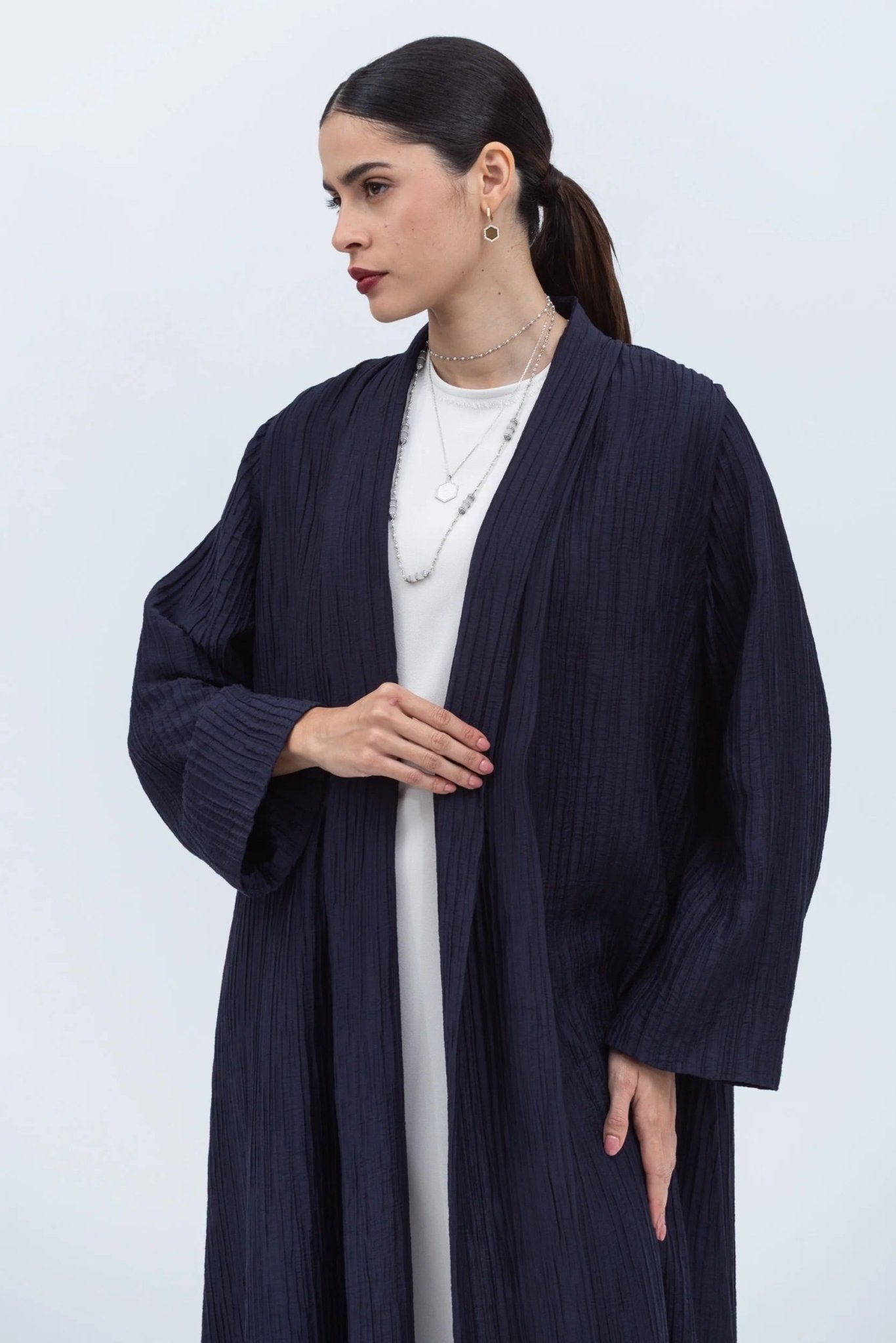 AB - SH - LPL - NBL ABAYA - CHIKA - MIRA Y MANO