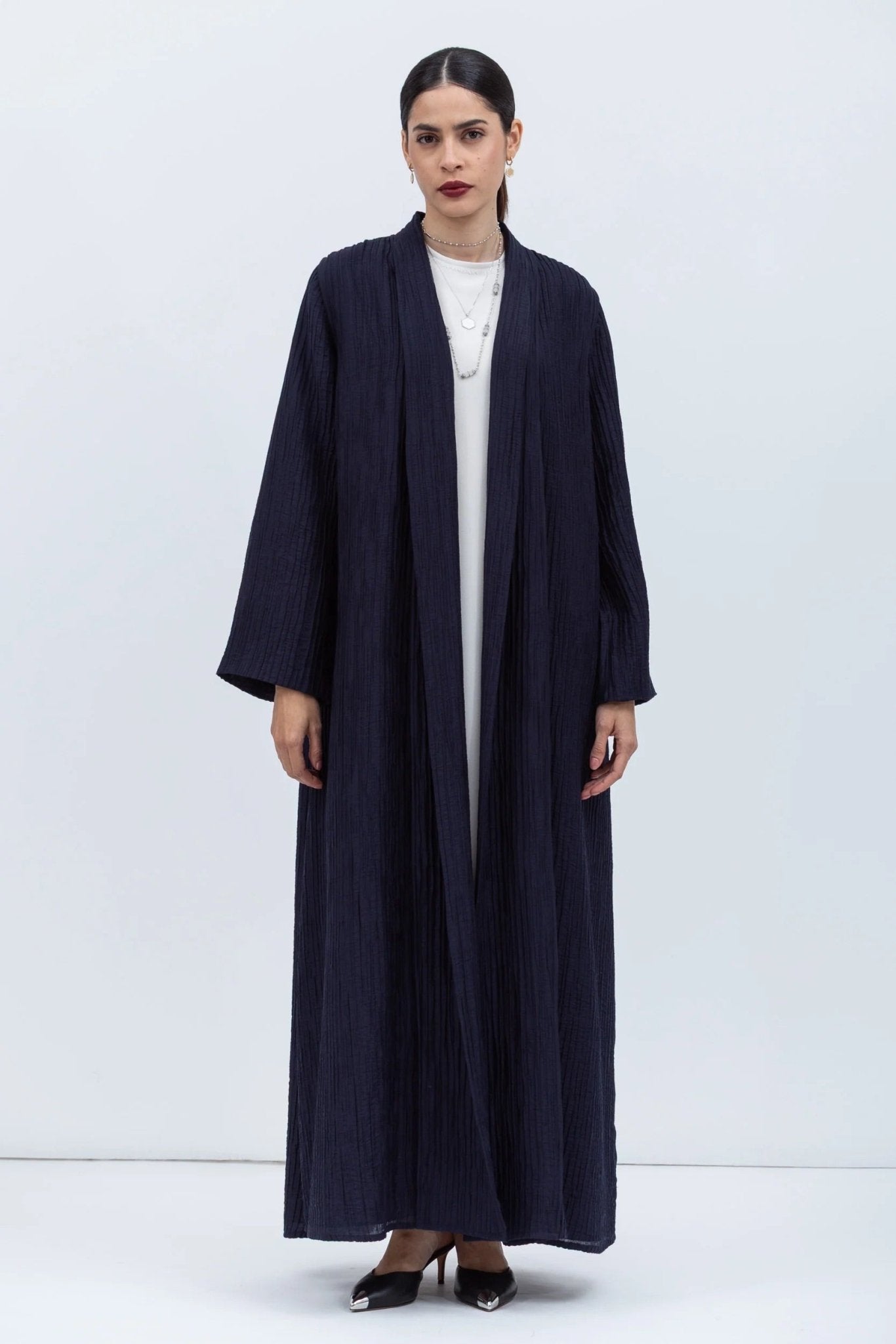 AB - SH - LPL - NBL ABAYA - CHIKA - MIRA Y MANO