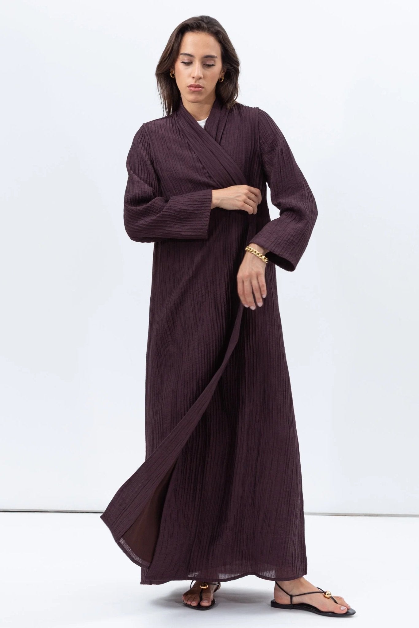 AB - SHL - BRGBRN ABAYA - CHIKA - MIRA Y MANO