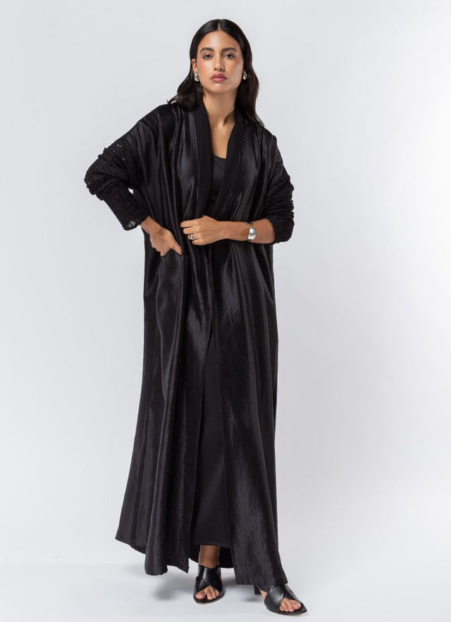 AB - SMT - COL - BLK ABAYA - CHIKA - MIRA Y MANO