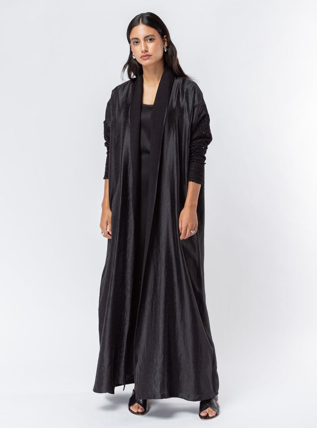 AB - SMT - COL - BLK ABAYA - CHIKA - MIRA Y MANO