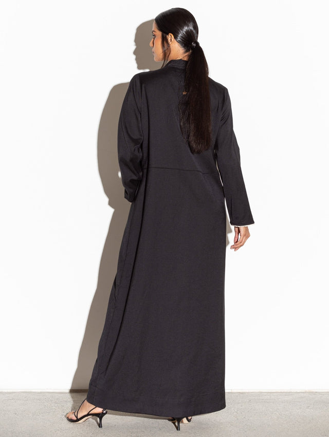 AB - ST - W - BLK ABAYA - CHIKA - MIRA Y MANO