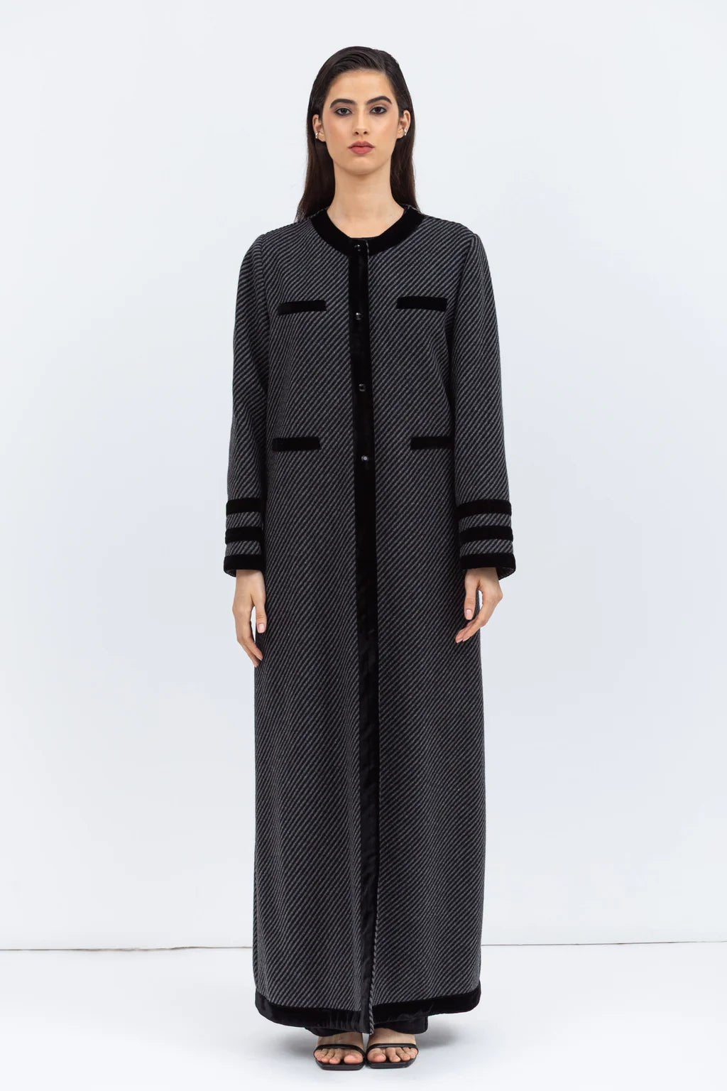 AB - ST - W - GRY ABAYA - CHIKA - MIRA Y MANO