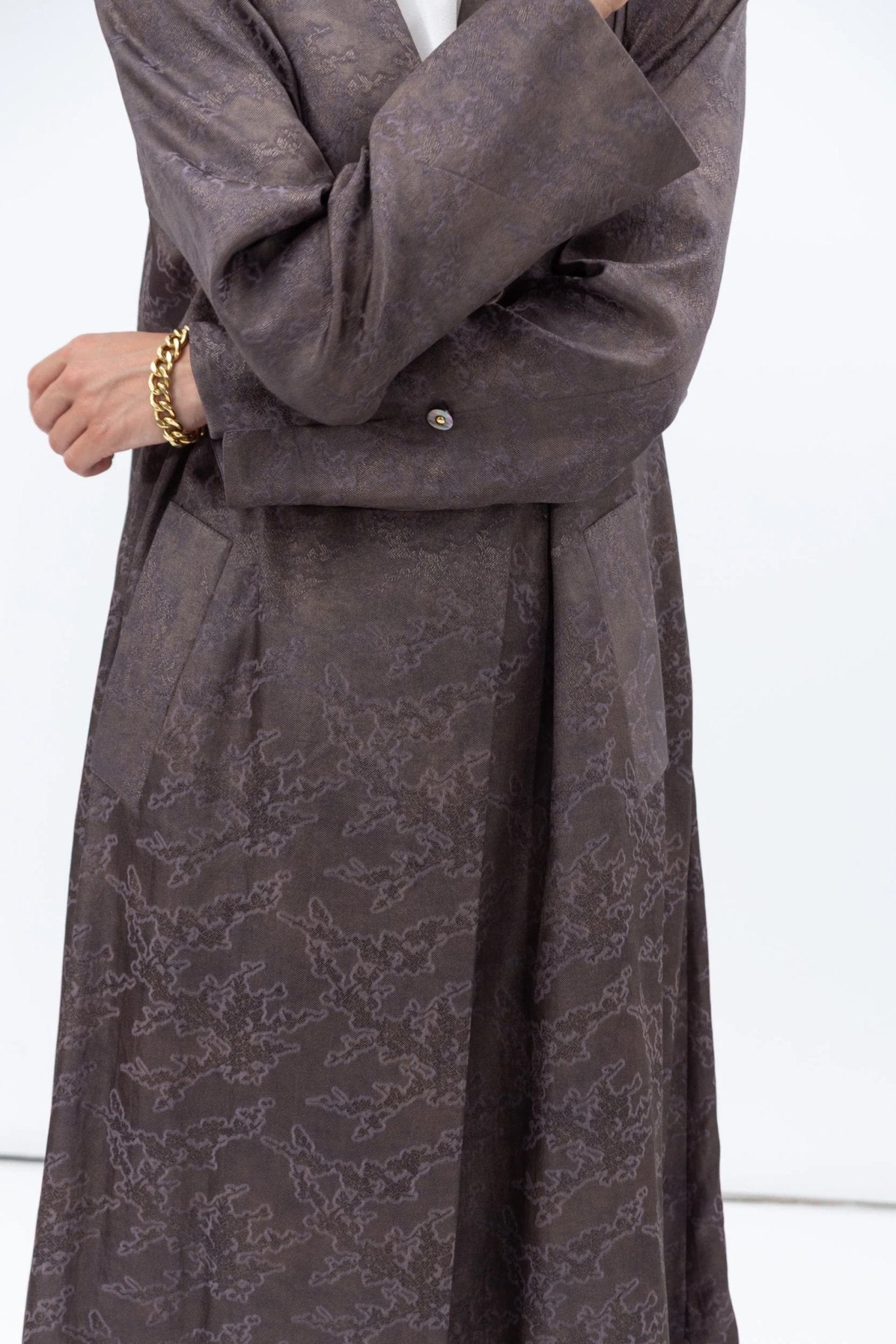AB - TXTJAC - GRY ABAYA - CHIKA - MIRA Y MANO